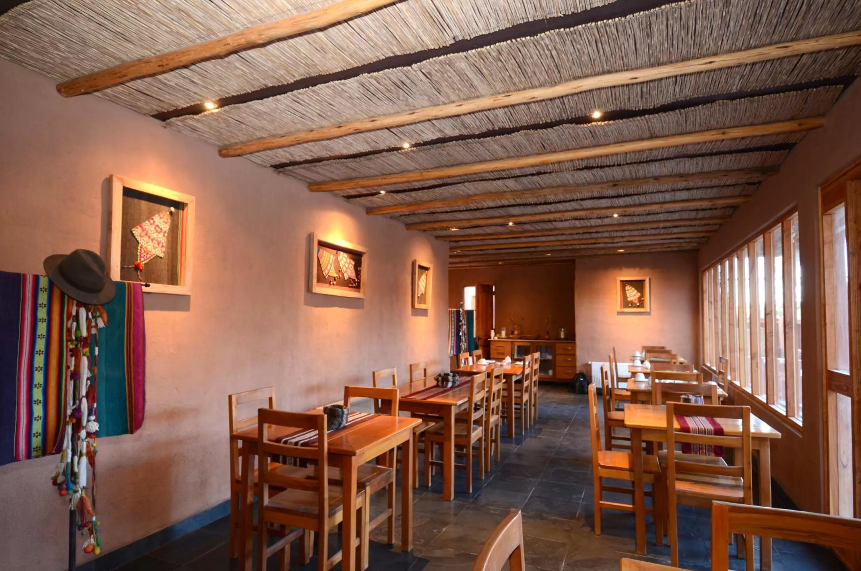 Restaurant/Places to Eat in Hotel Pascual Andino