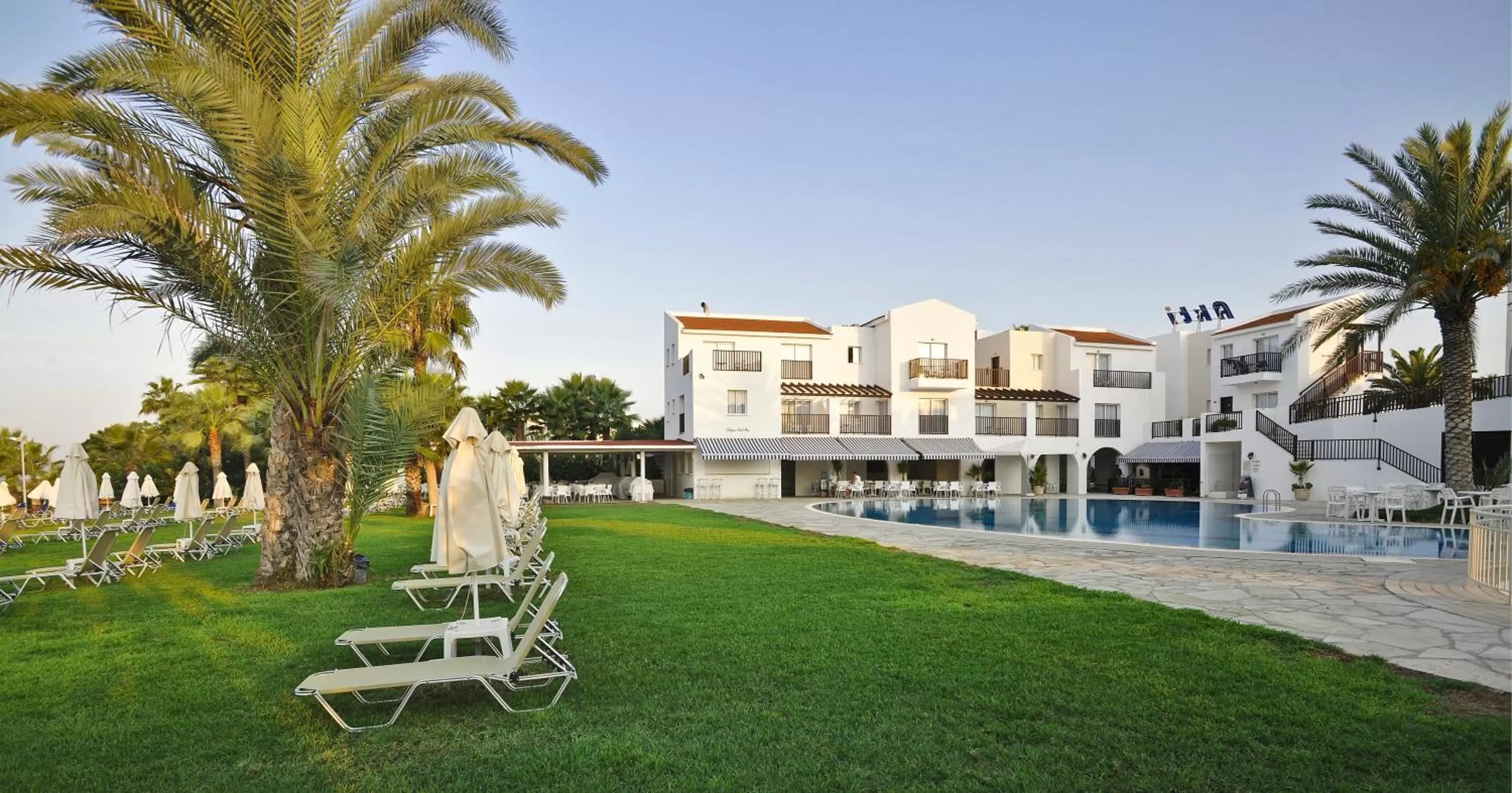 Garden in Akti Beach Hotel & Village Resort