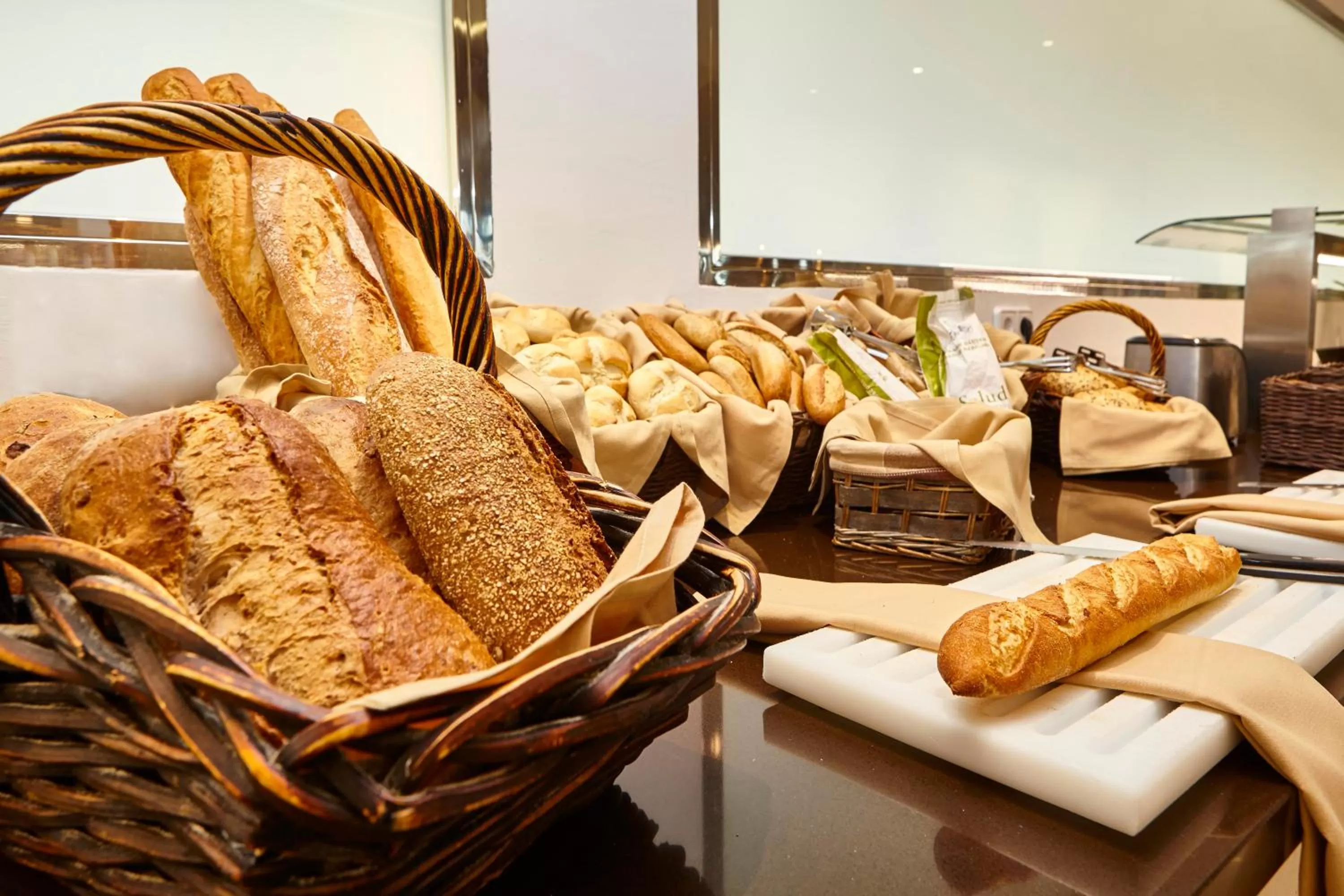 Breakfast in Universal Grand León & Spa