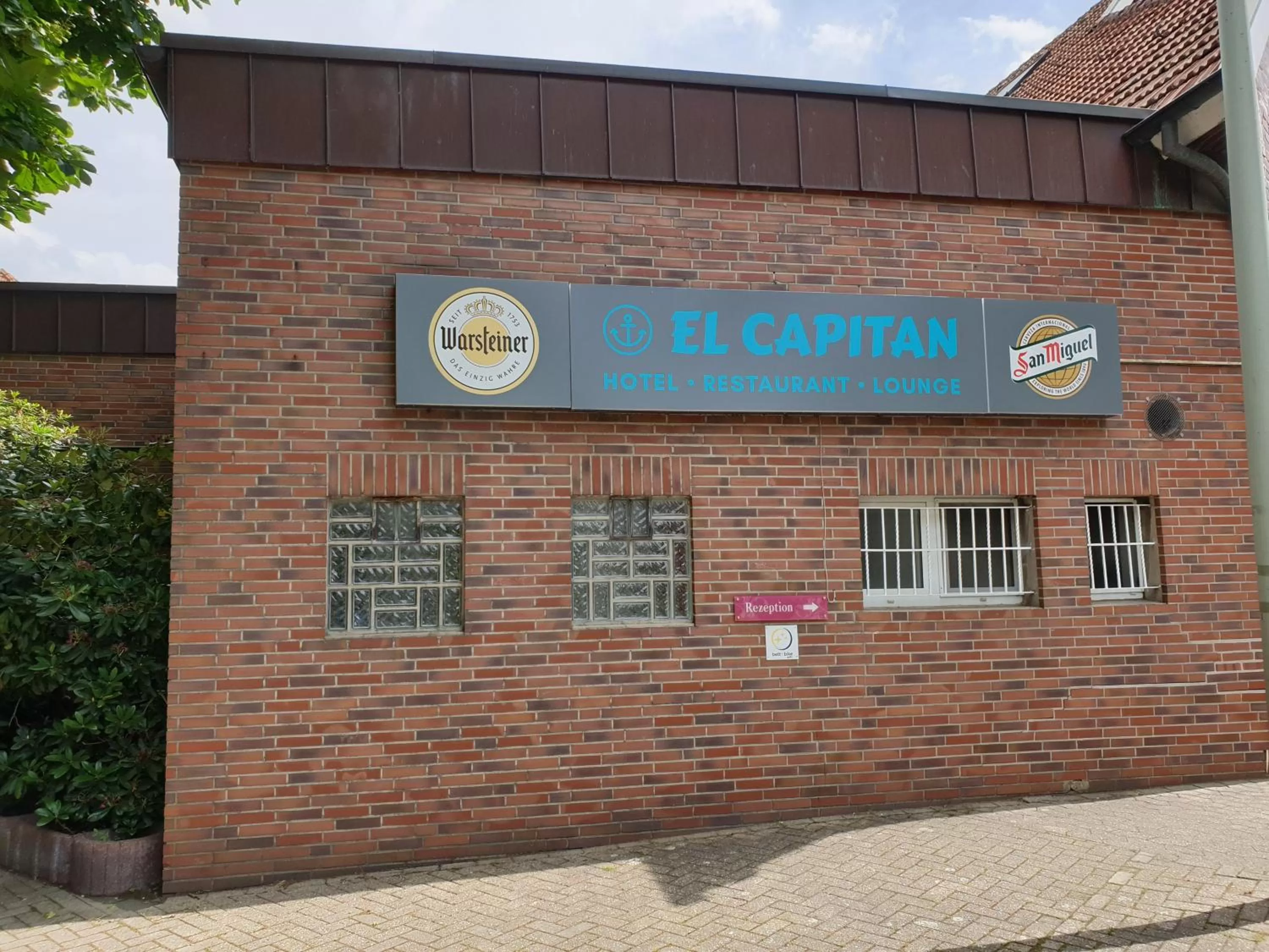 Property building in El Capitan nähe Movie Park