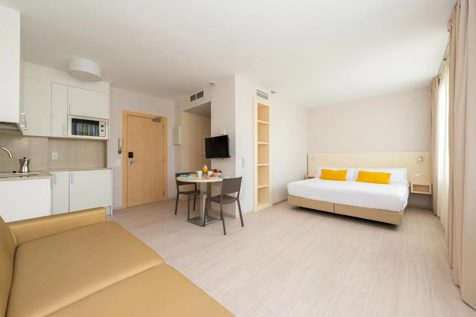 Photo of the whole room, Bed in Atenea Park Suites & Apartments