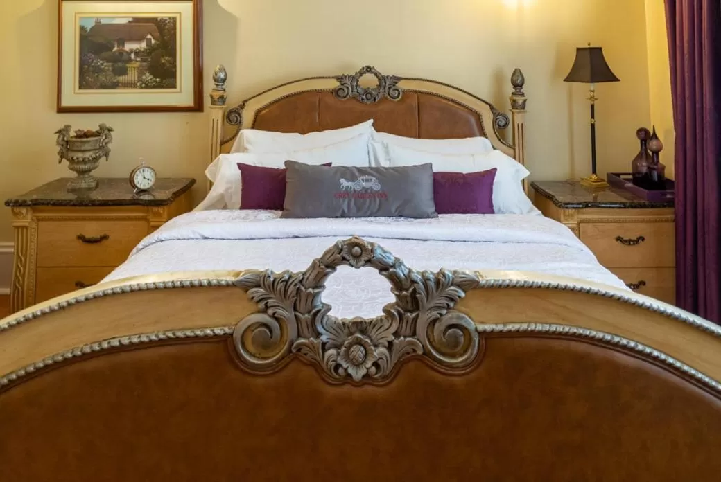 Bed in Grey Gables Inn