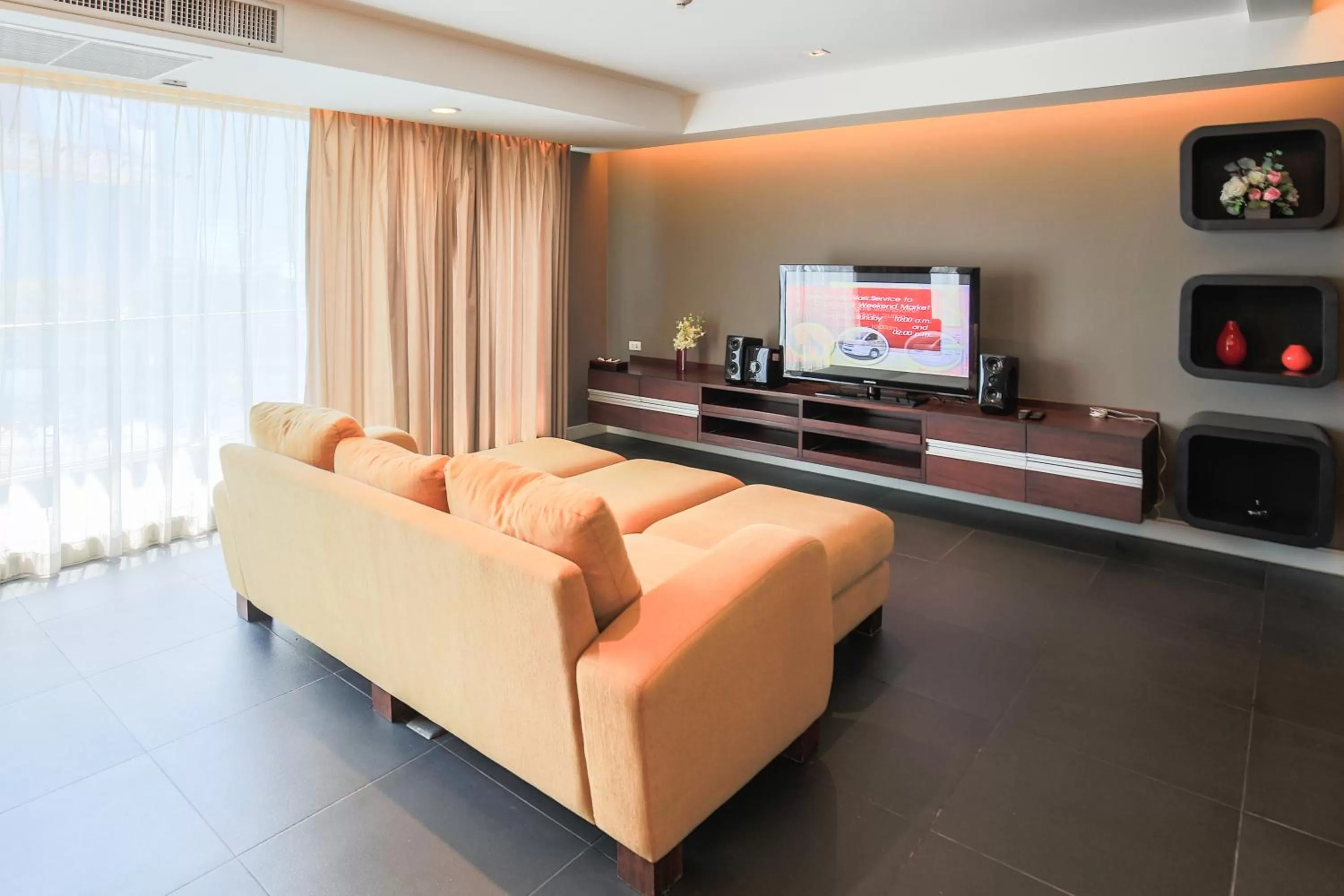 TV and multimedia in Northgate Ratchayothin