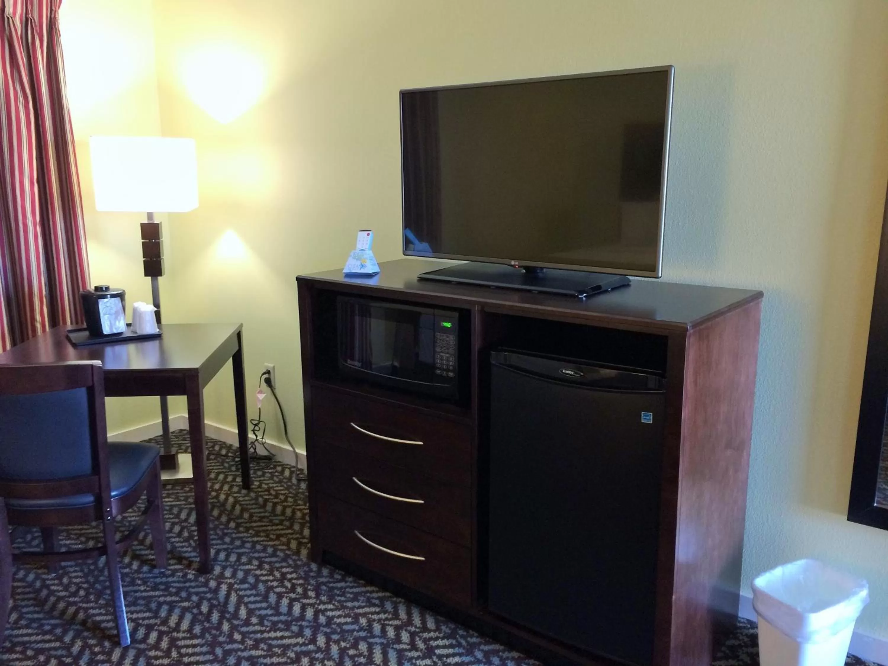 Seating area in Anchor Inn