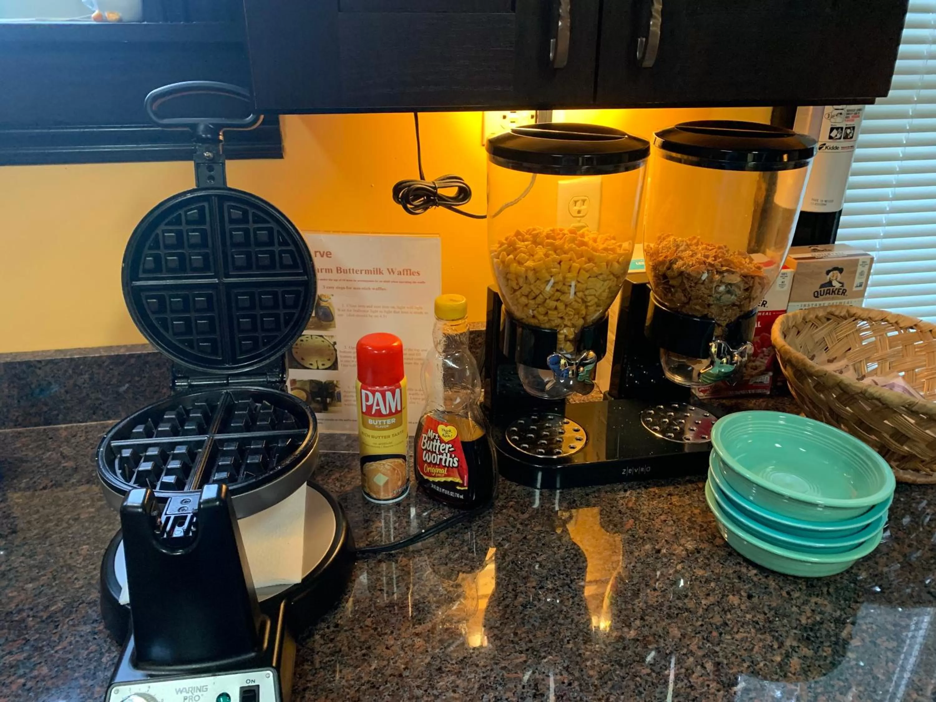 Breakfast in Bayberry House Bed and Breakfast