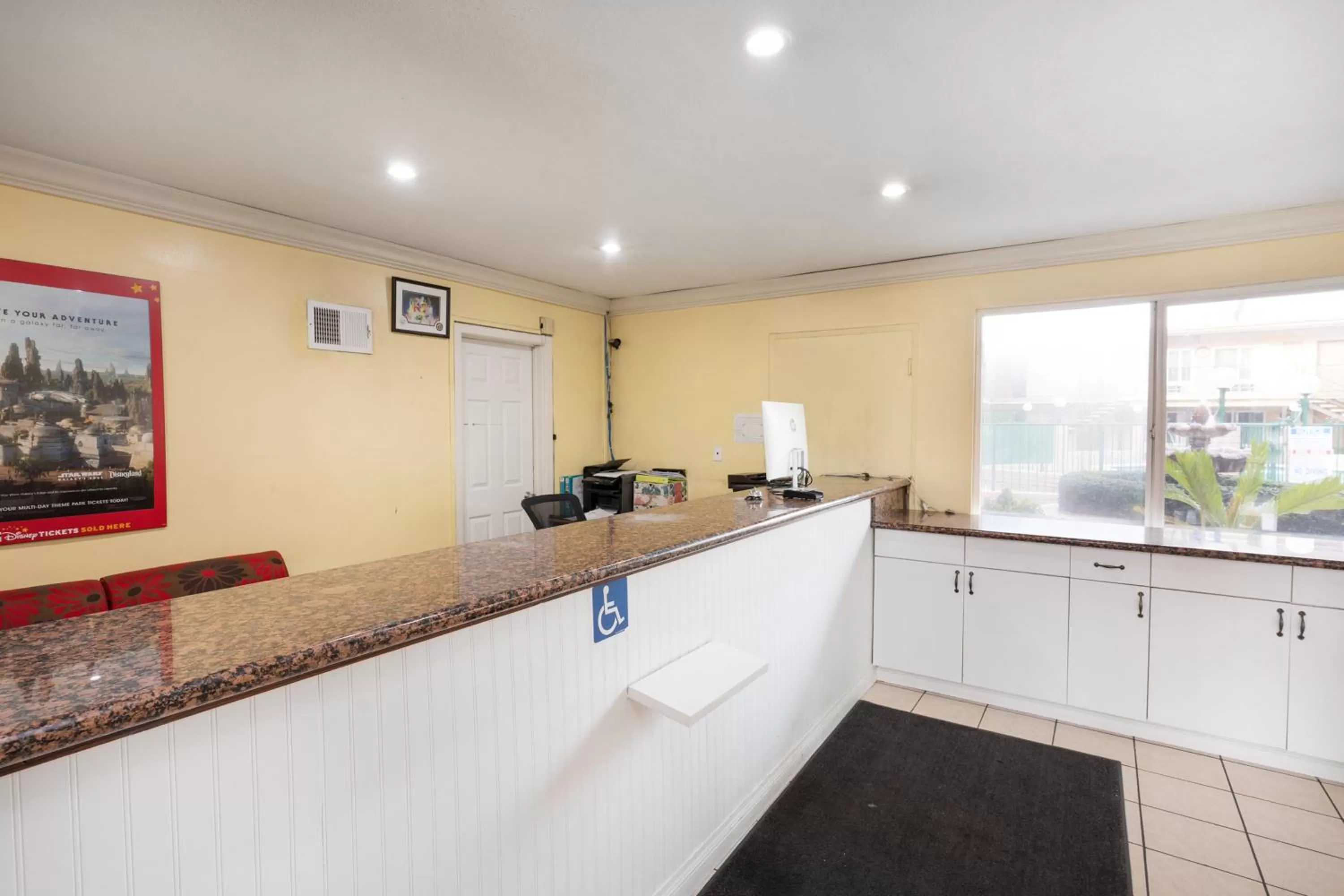 Lobby or reception in Americas Best Value Inn & Suites Anaheim