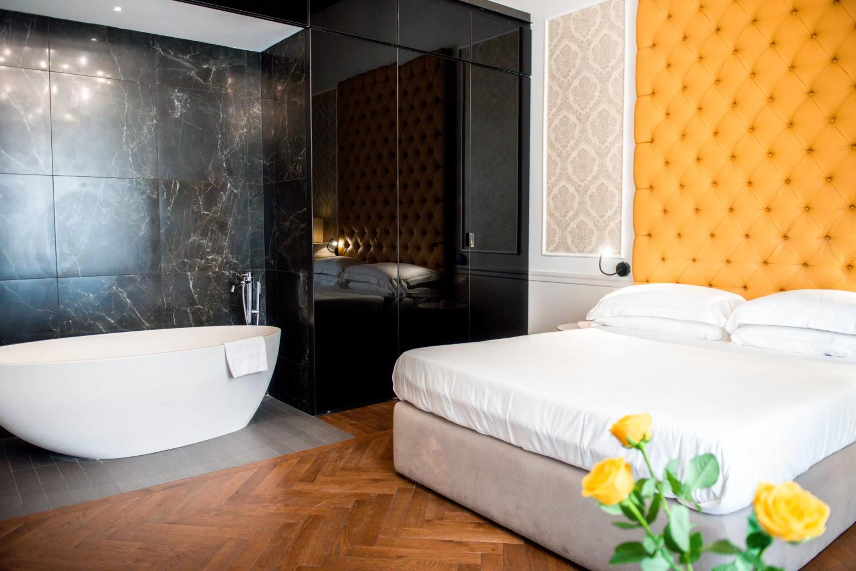 Photo of the whole room, Bed in Boutique Centrale Palace Hotel