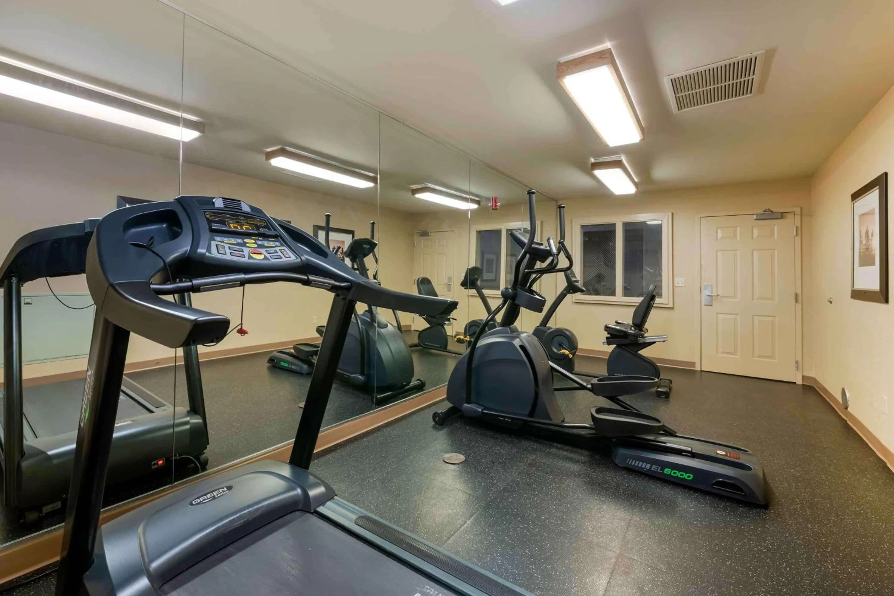 Fitness centre/facilities in Extended Stay America Suites - Orlando - Convention Center - 6443 Westwood