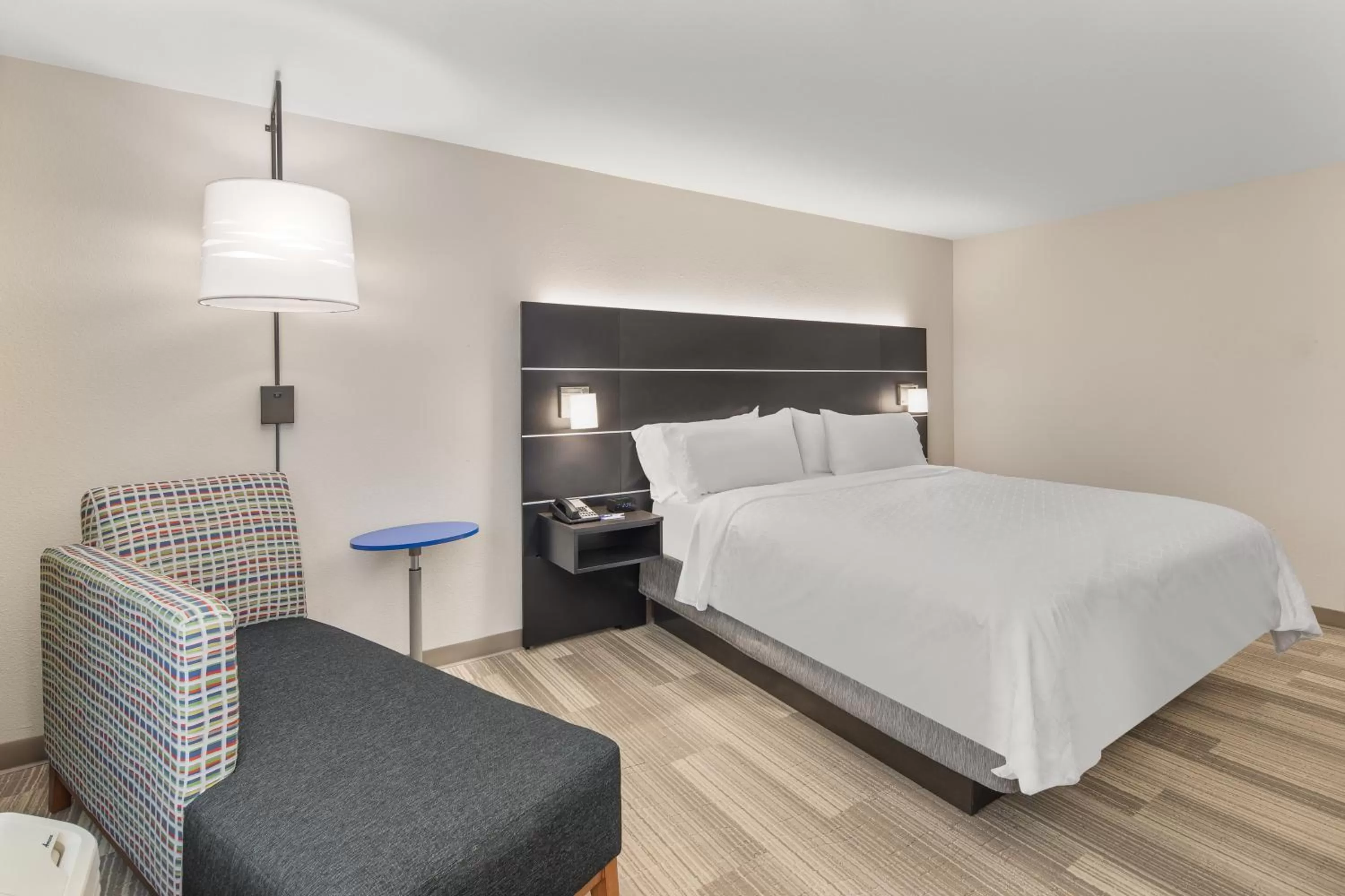 Photo of the whole room, Bed in Holiday Inn Express & Suites - Hardeeville-Hilton Head by IHG