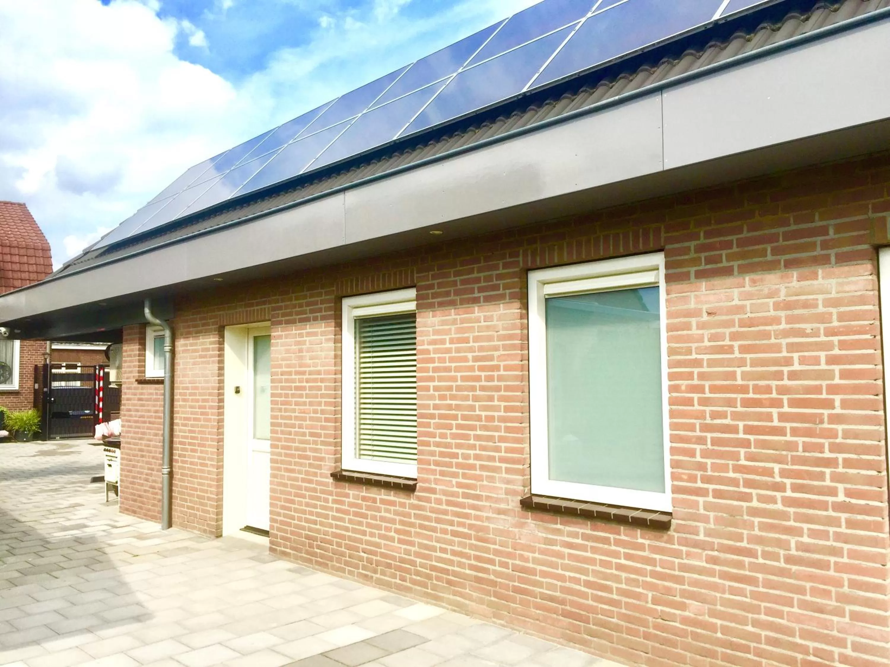 Facade/entrance, Property Building in Rooi Bij de Knoptoren B&B