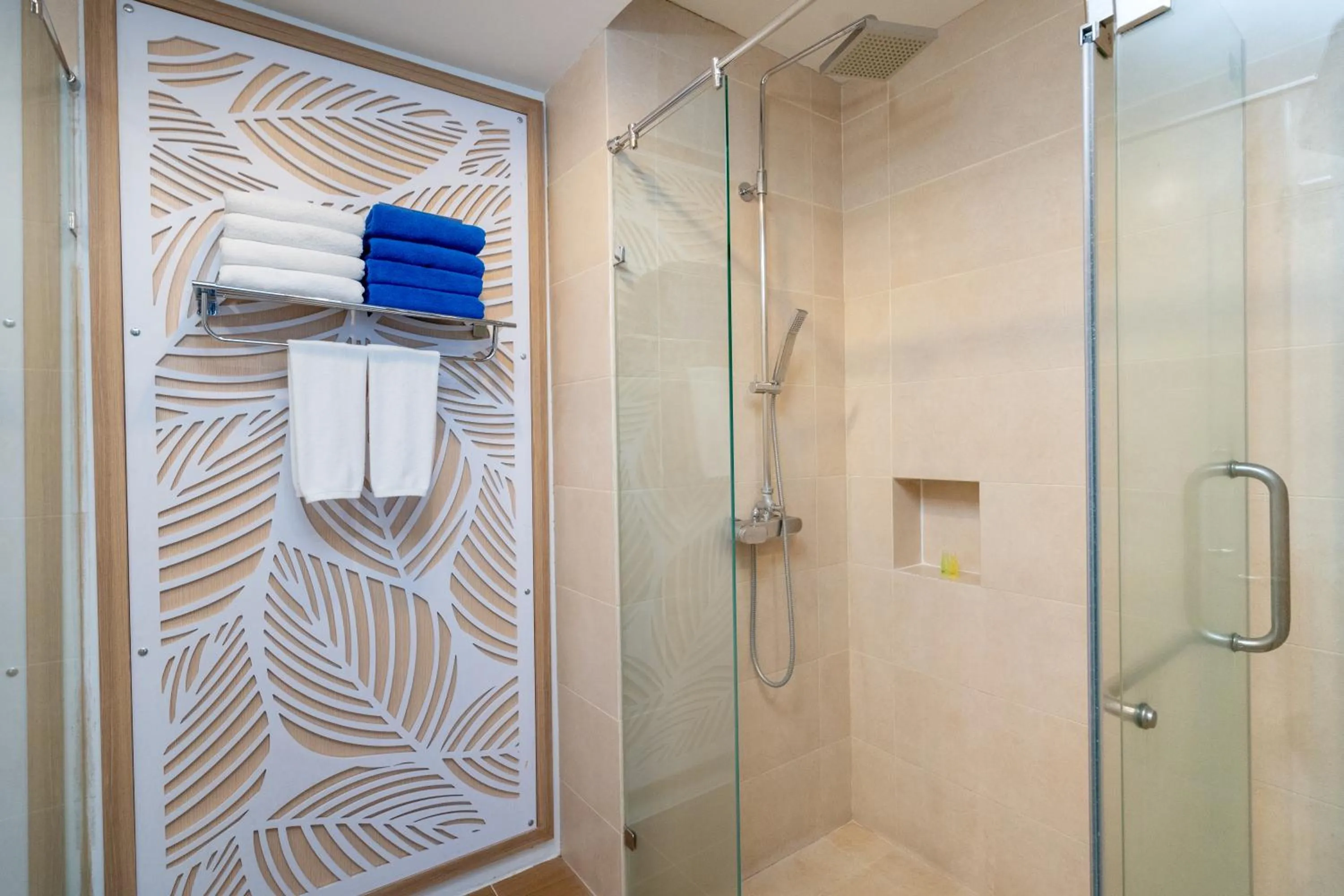 Bathroom in Patong Bay Hill