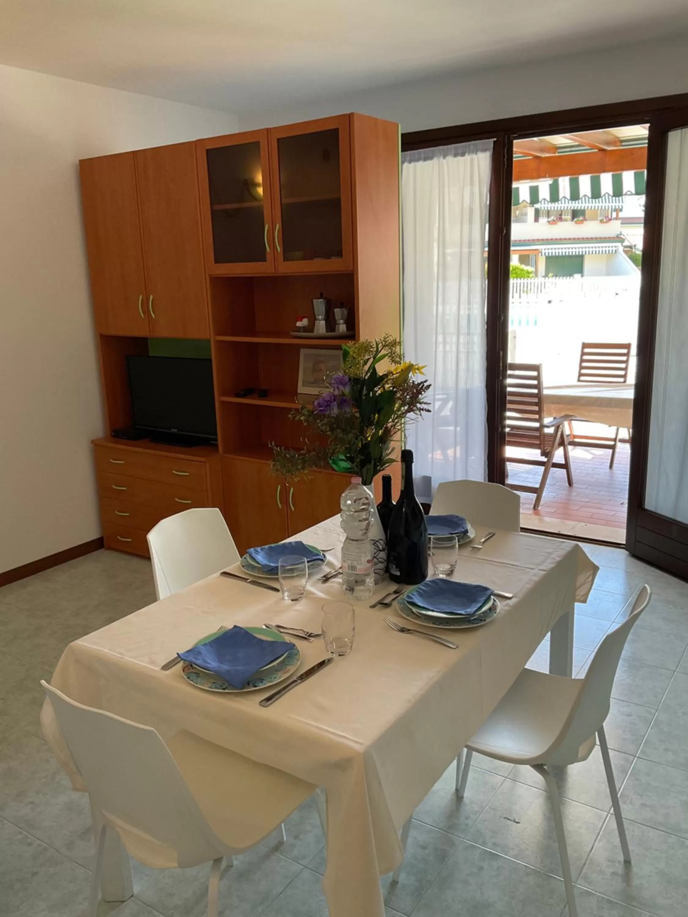 Dining Area in Villaggio dei Fiori Apart- Hotel 3 Stars - Family Resort