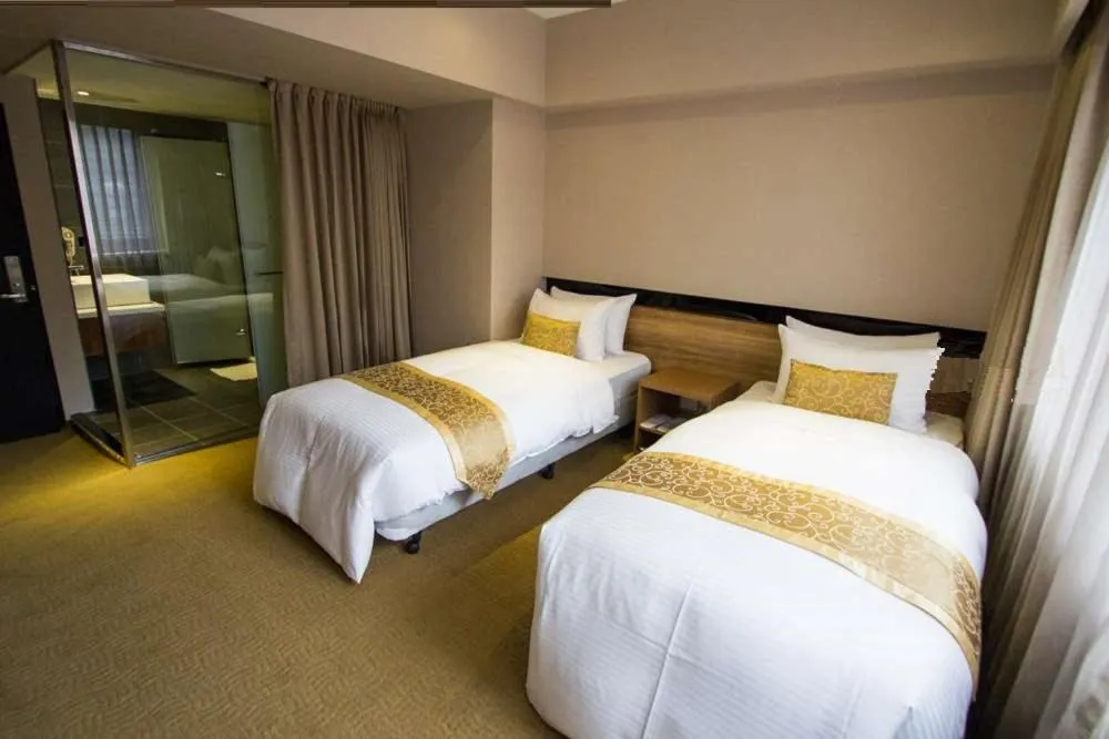 Photo of the whole room, Bed in City Hotel