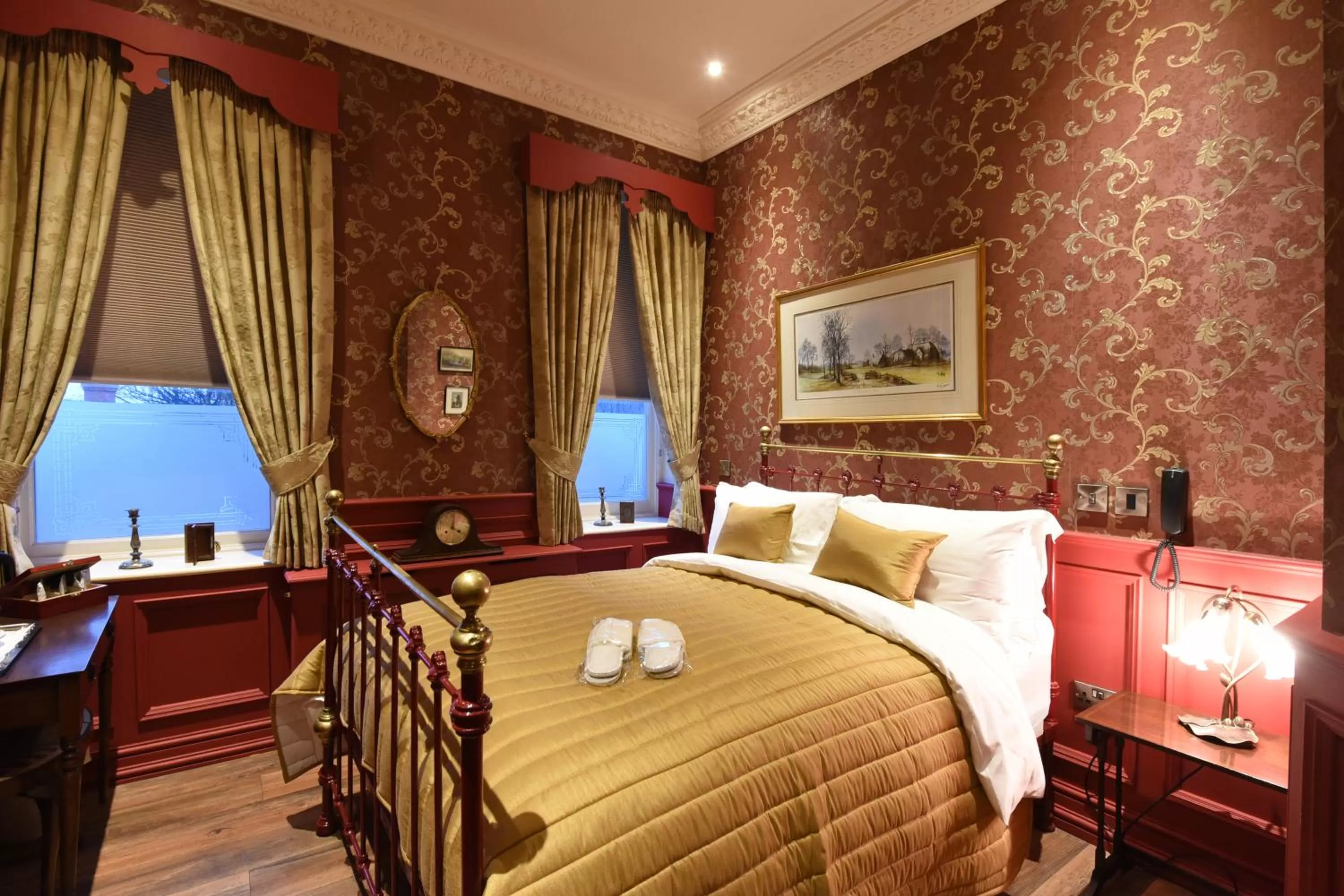 Bed in The Aston Tavern