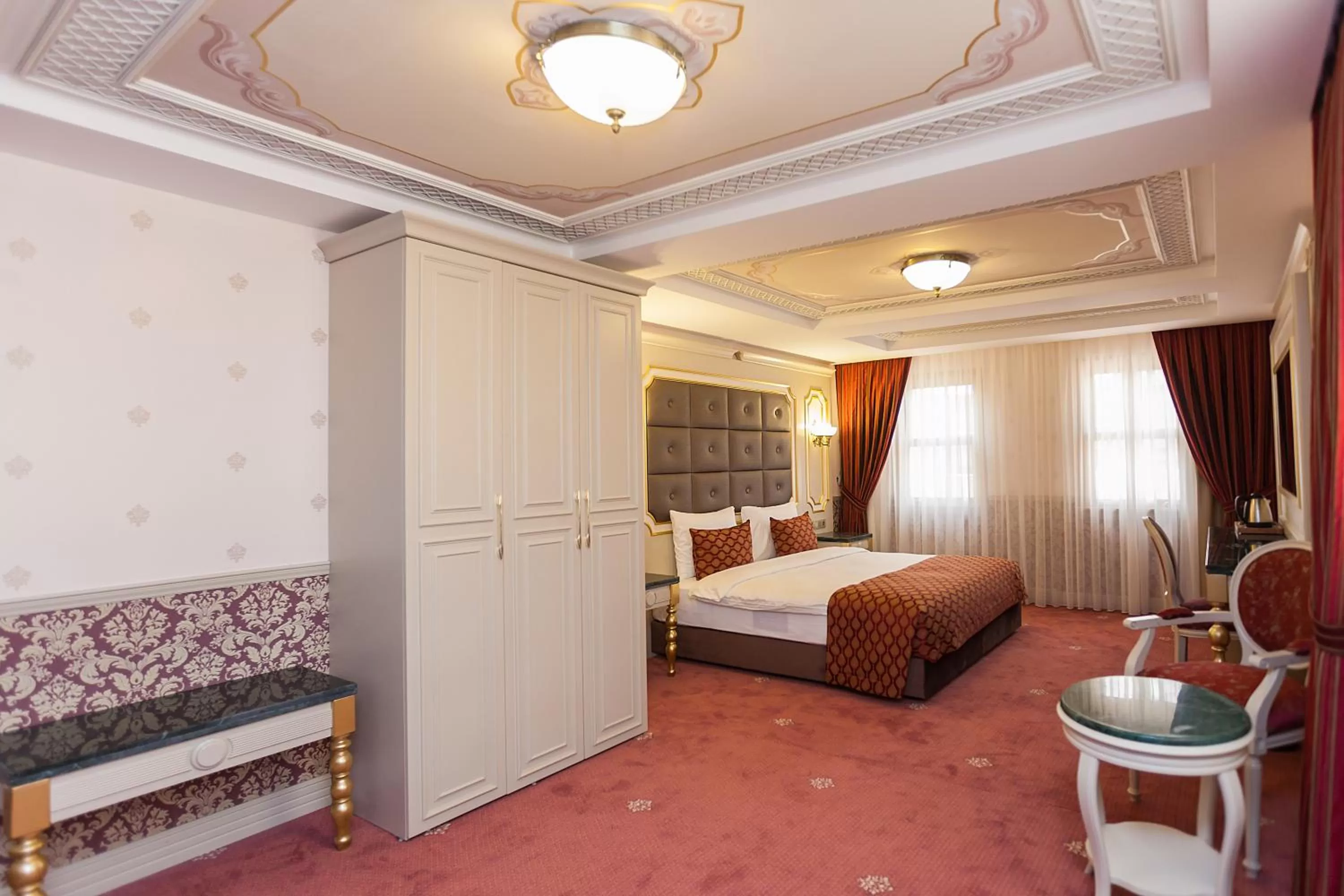 Deluxe Quadruple Room with Balcony in Meserret Palace Hotel - Special Category