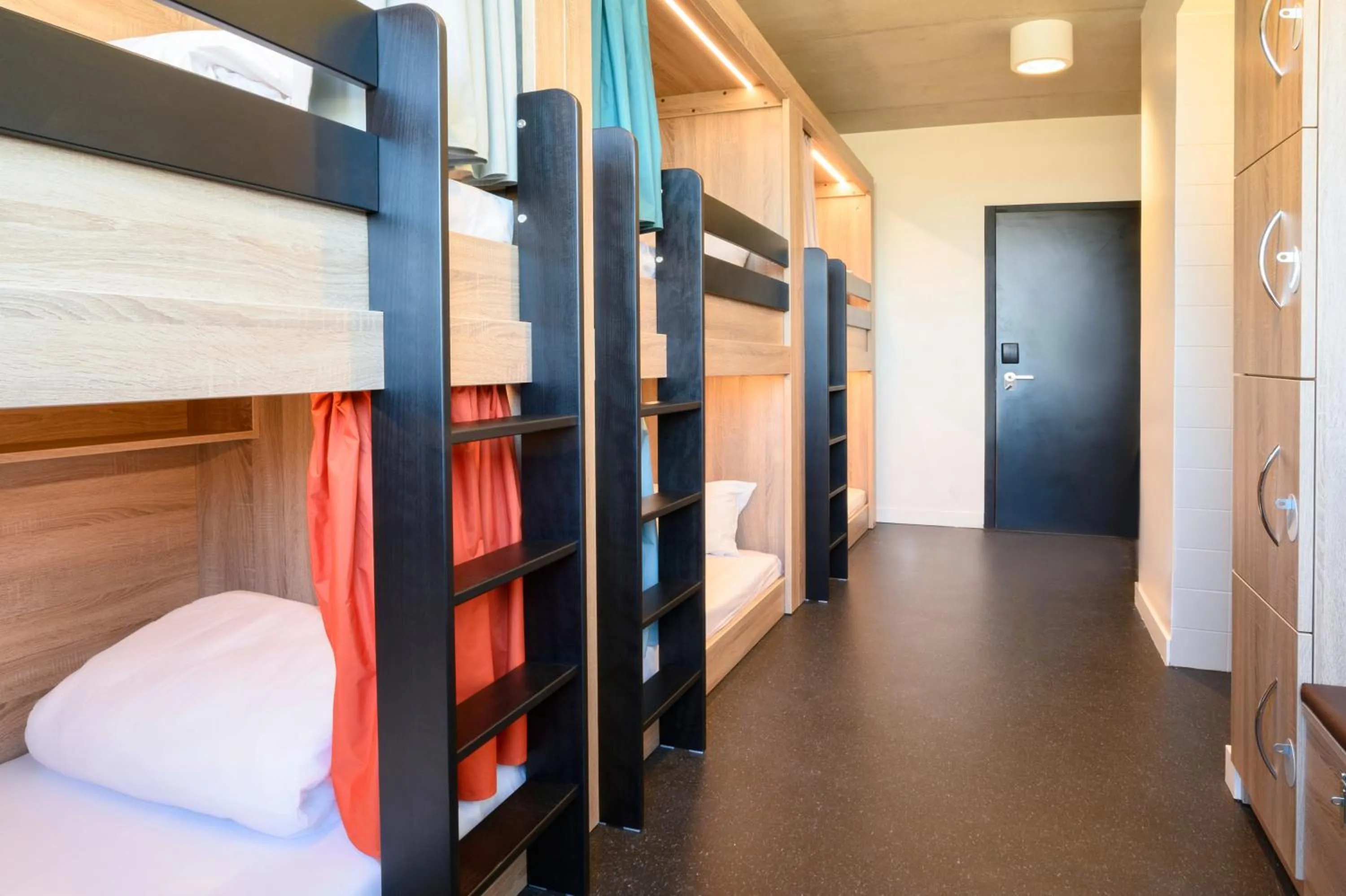 bunk bed, Bed in The People - Paris Marais