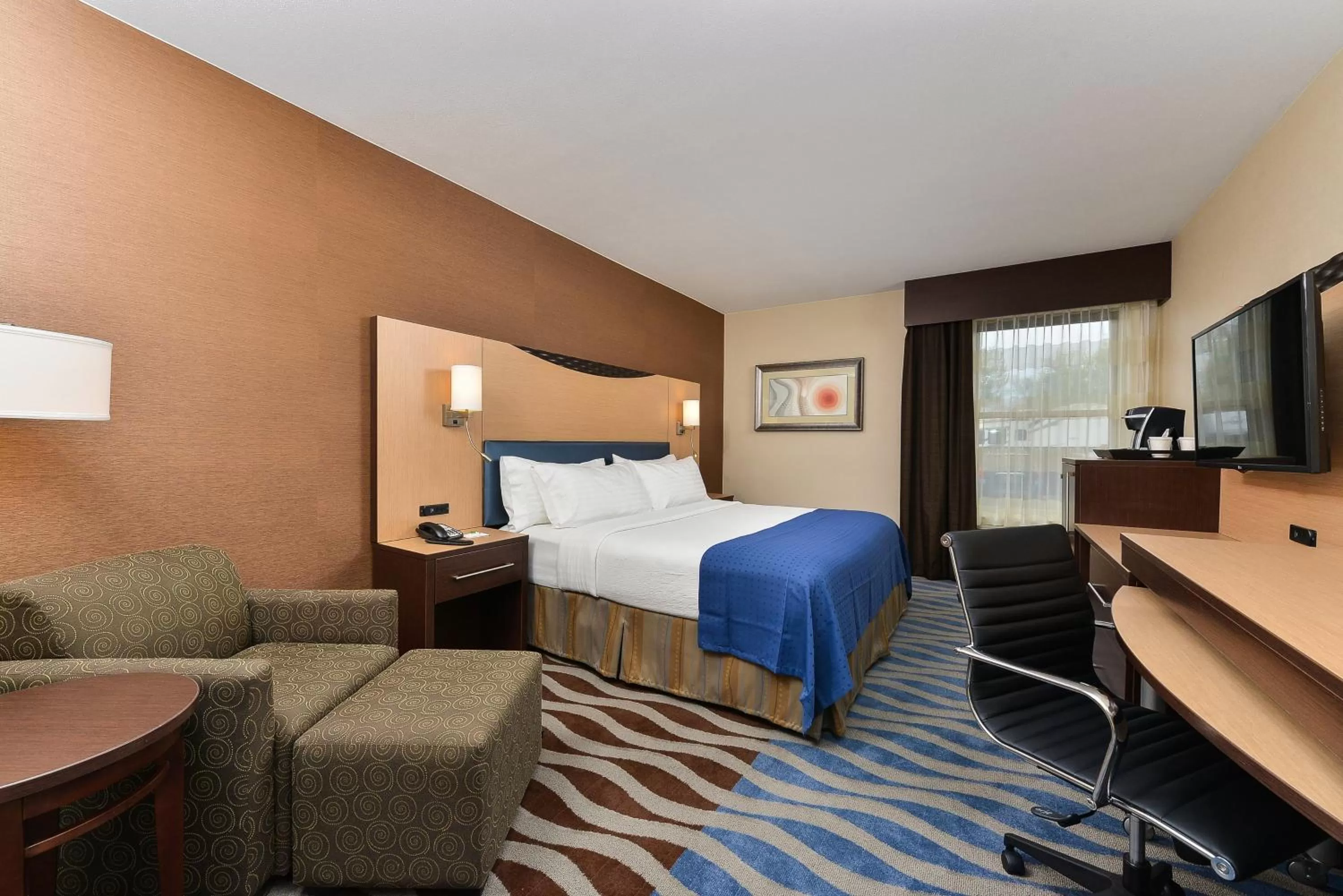 Photo of the whole room, Bed in Holiday Inn Cody - Convention Center by IHG