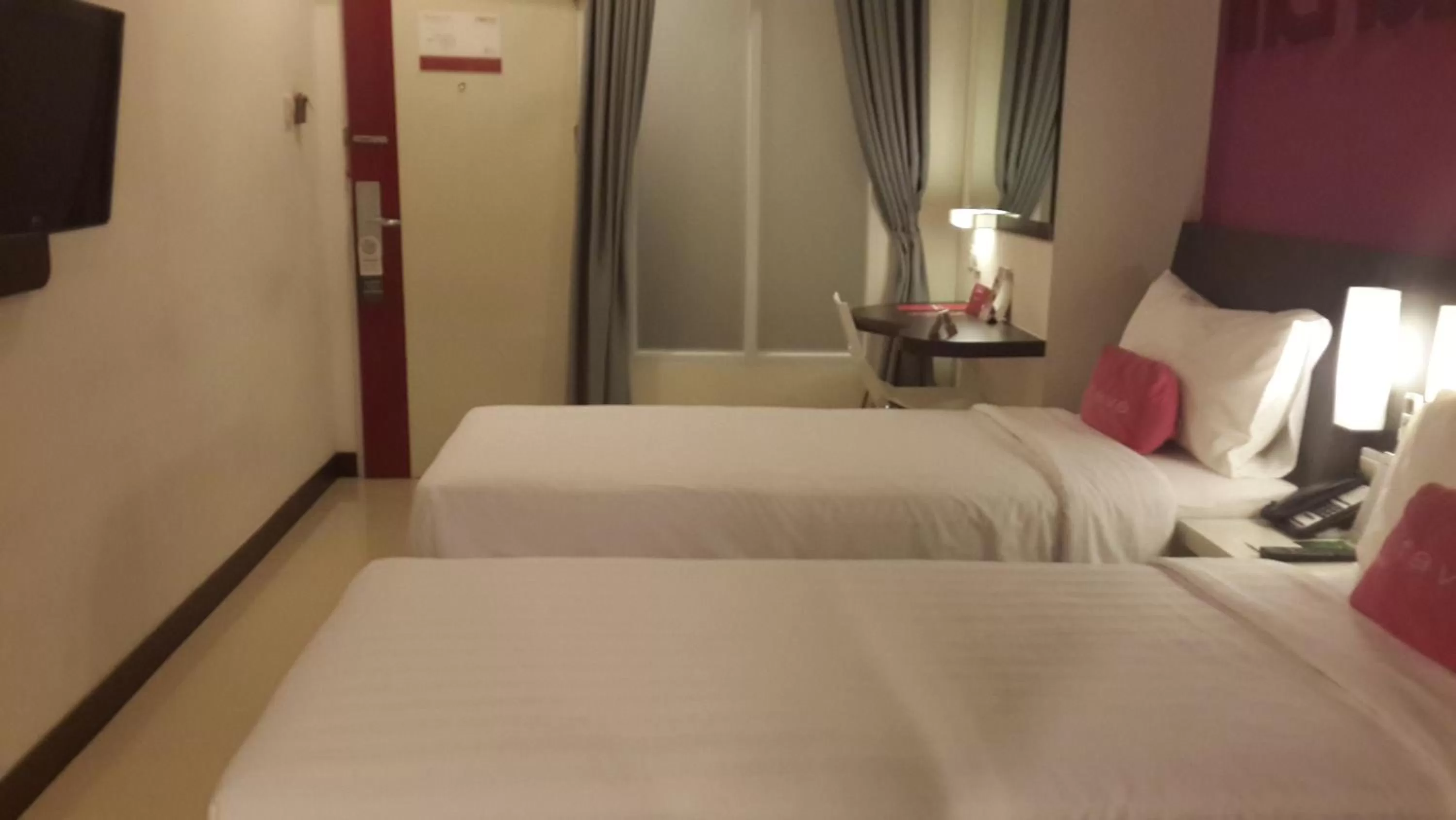Photo of the whole room, Bed in favehotel Pluit Junction
