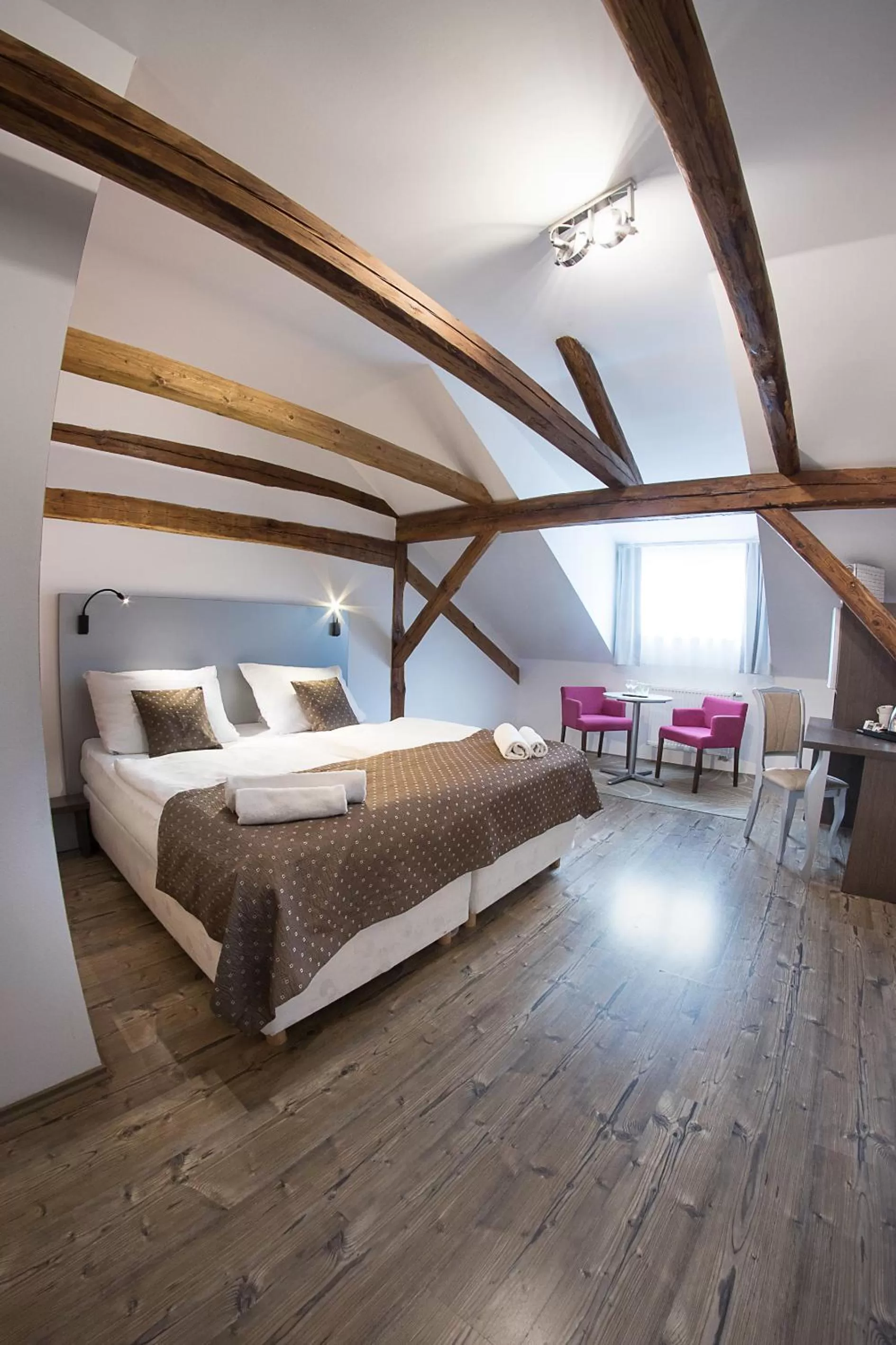 Living room, Bed in Hotel U Tří hrušek suites & apartments