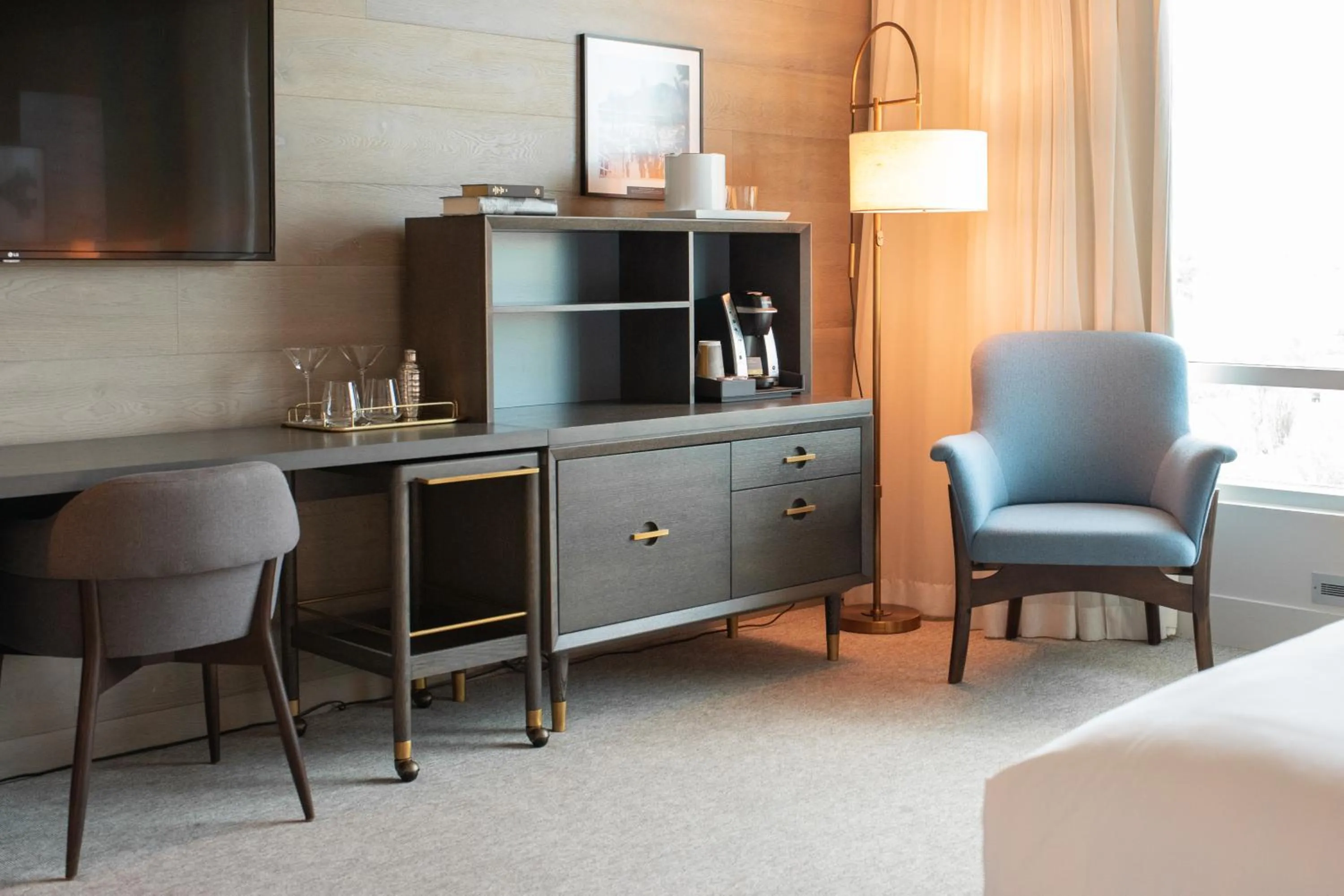 Seating area in Mountain Shadows Resort Scottsdale