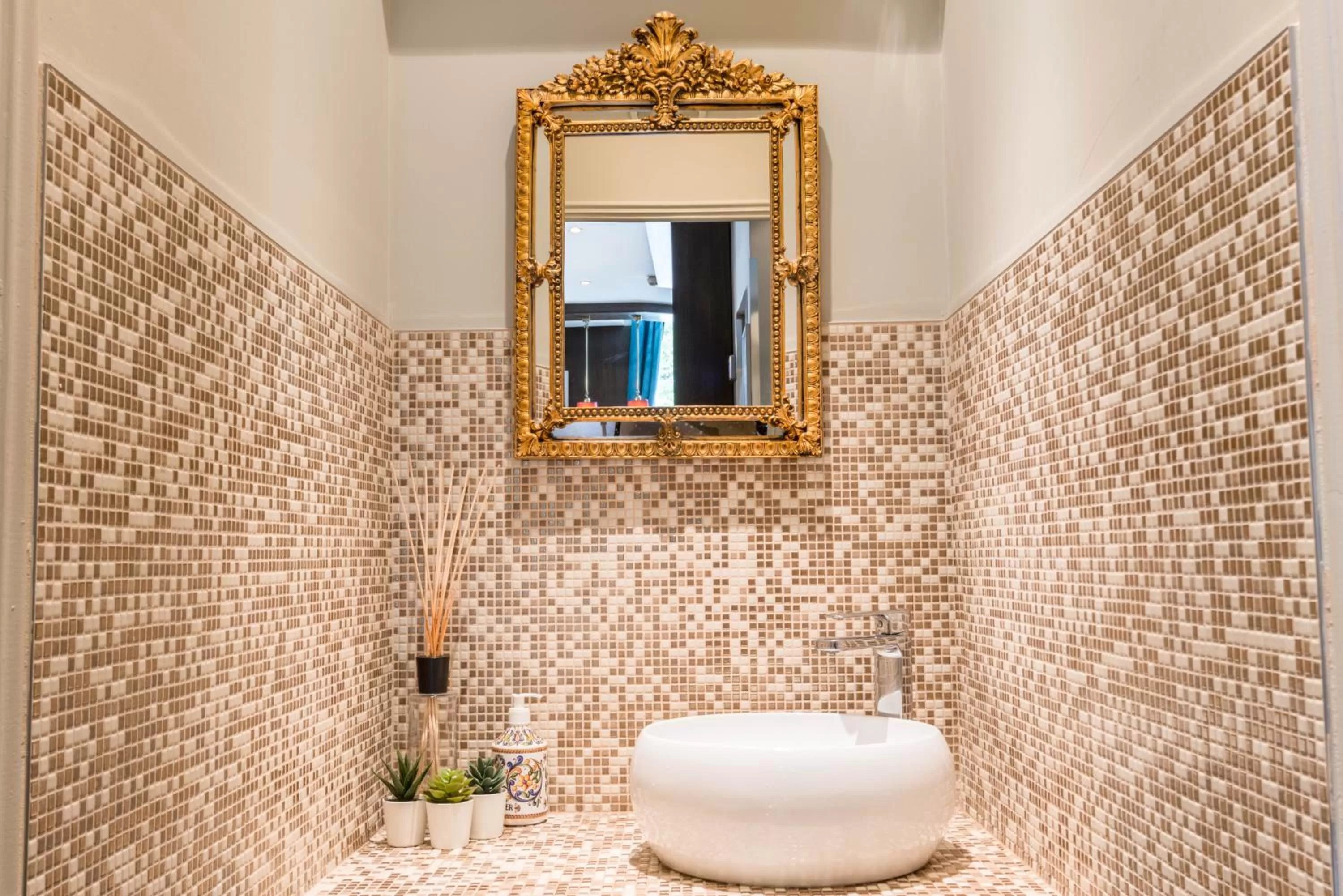 Bathroom in Hotel Beauvoir