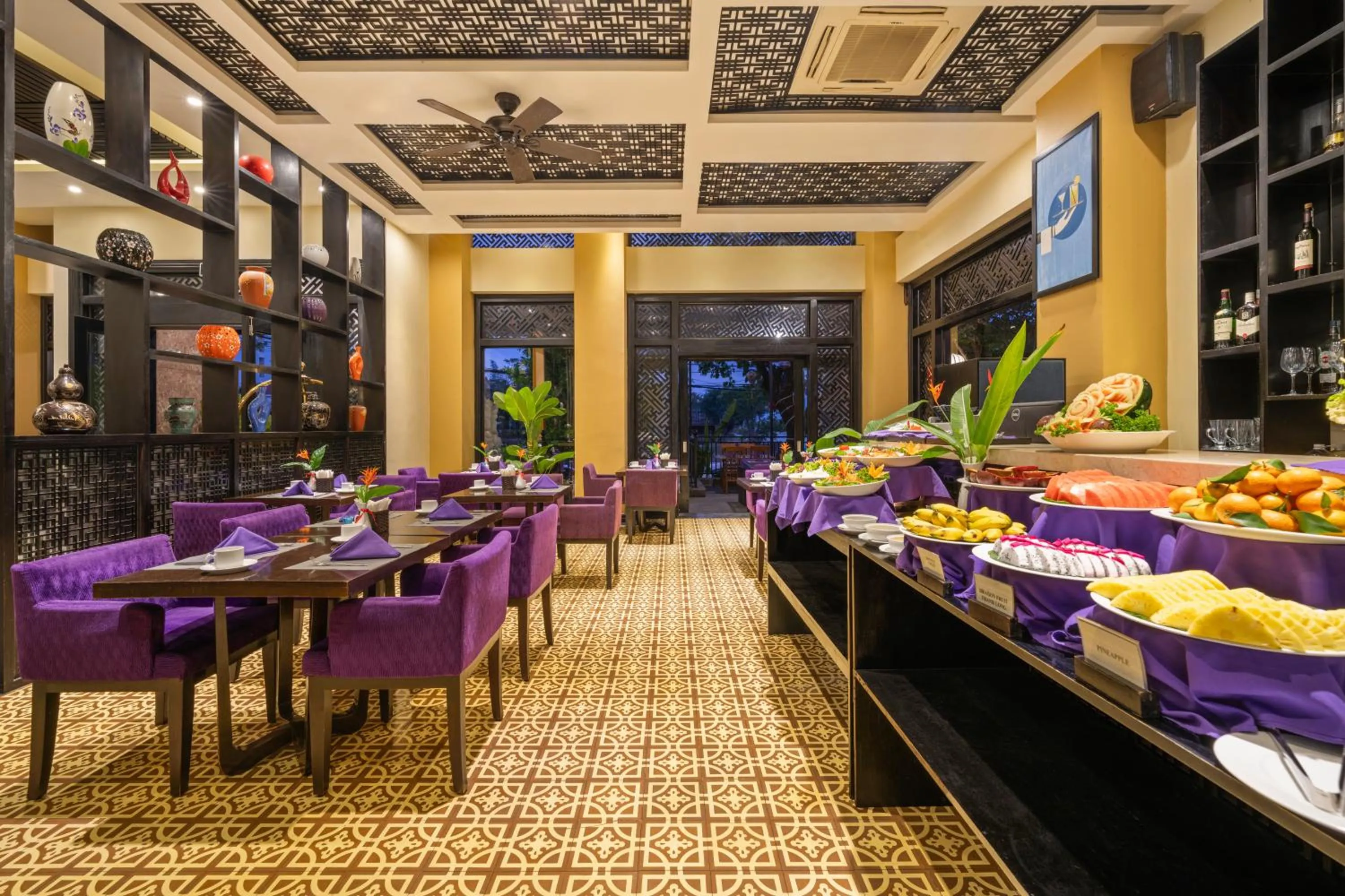 Restaurant/places to eat in Royal Riverside Hoi An Hotel & Spa