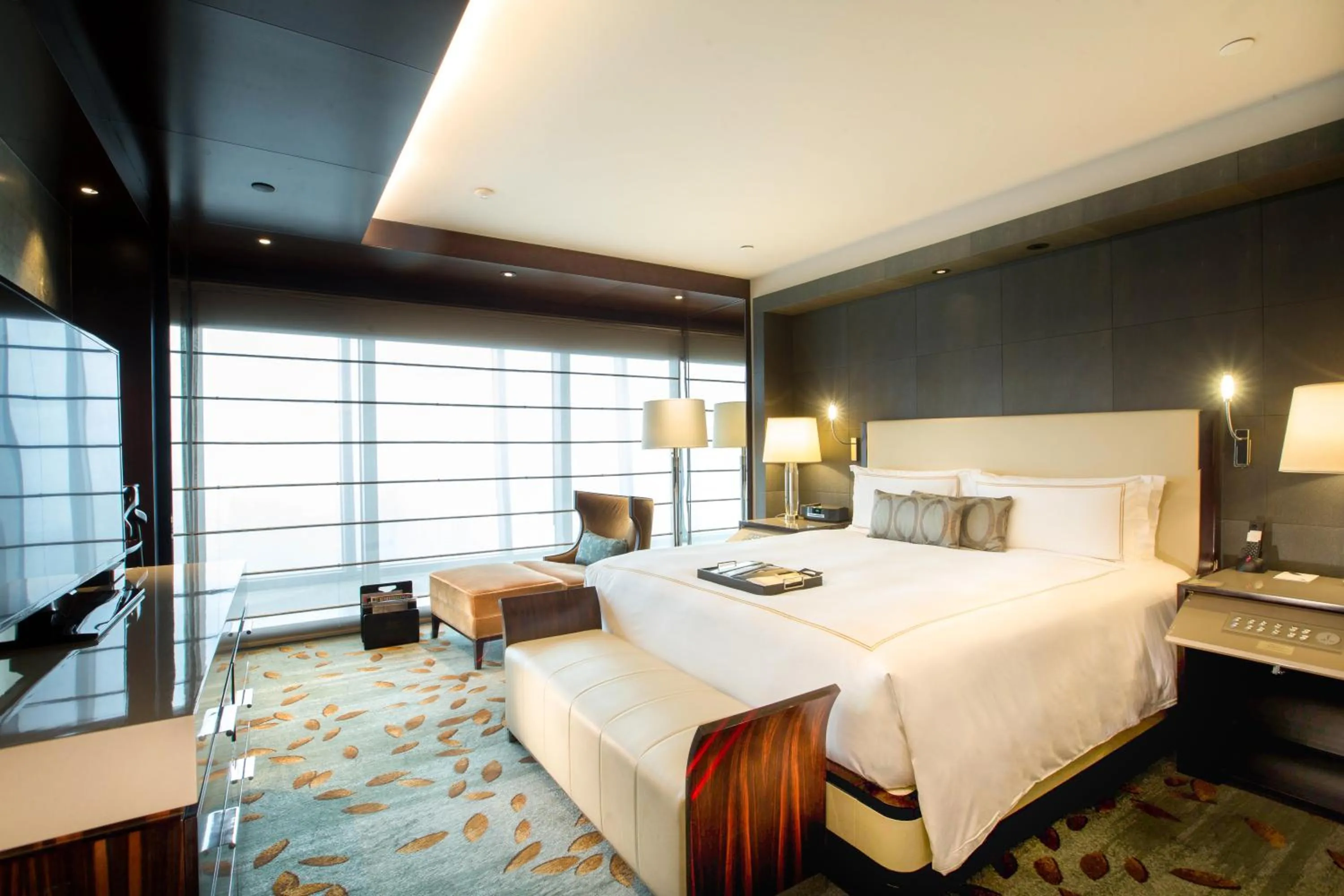 Bedroom, Bed in Fairmont Nanjing