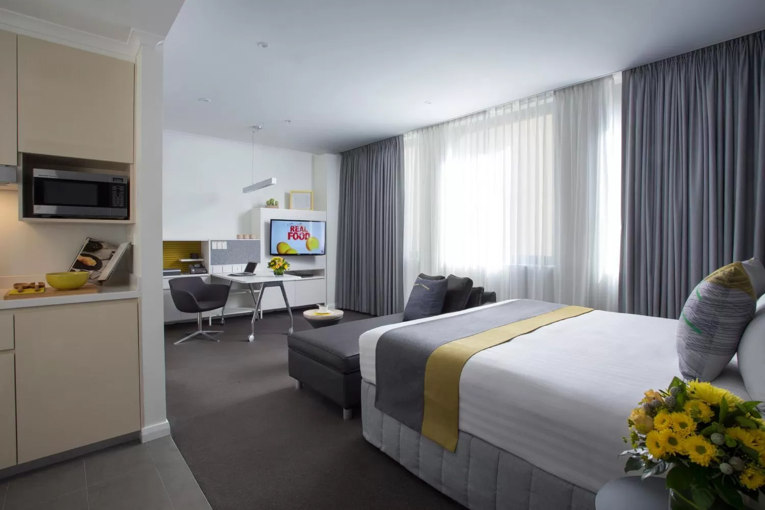 Photo of the whole room, Bed in Citadines St Georges Terrace Perth
