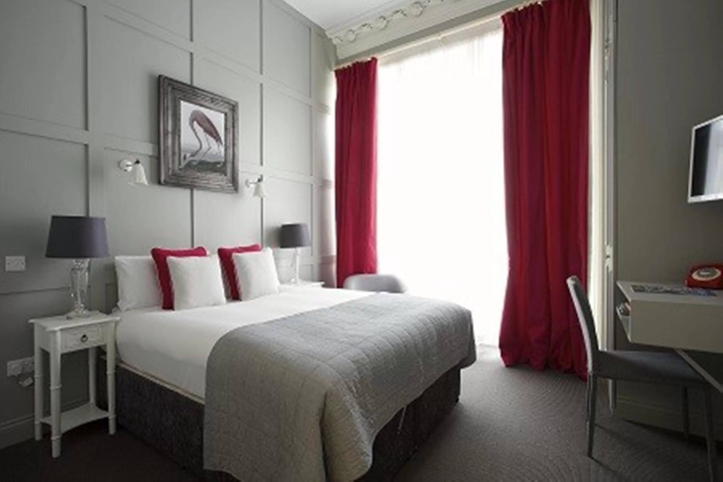 Photo of the whole room, Bed in Georgian House Hotel