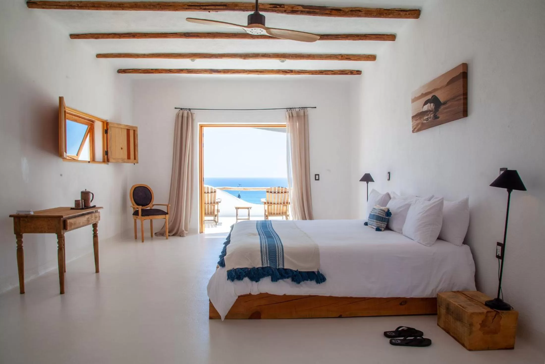 Balcony/Terrace, Bed in The White Lodge