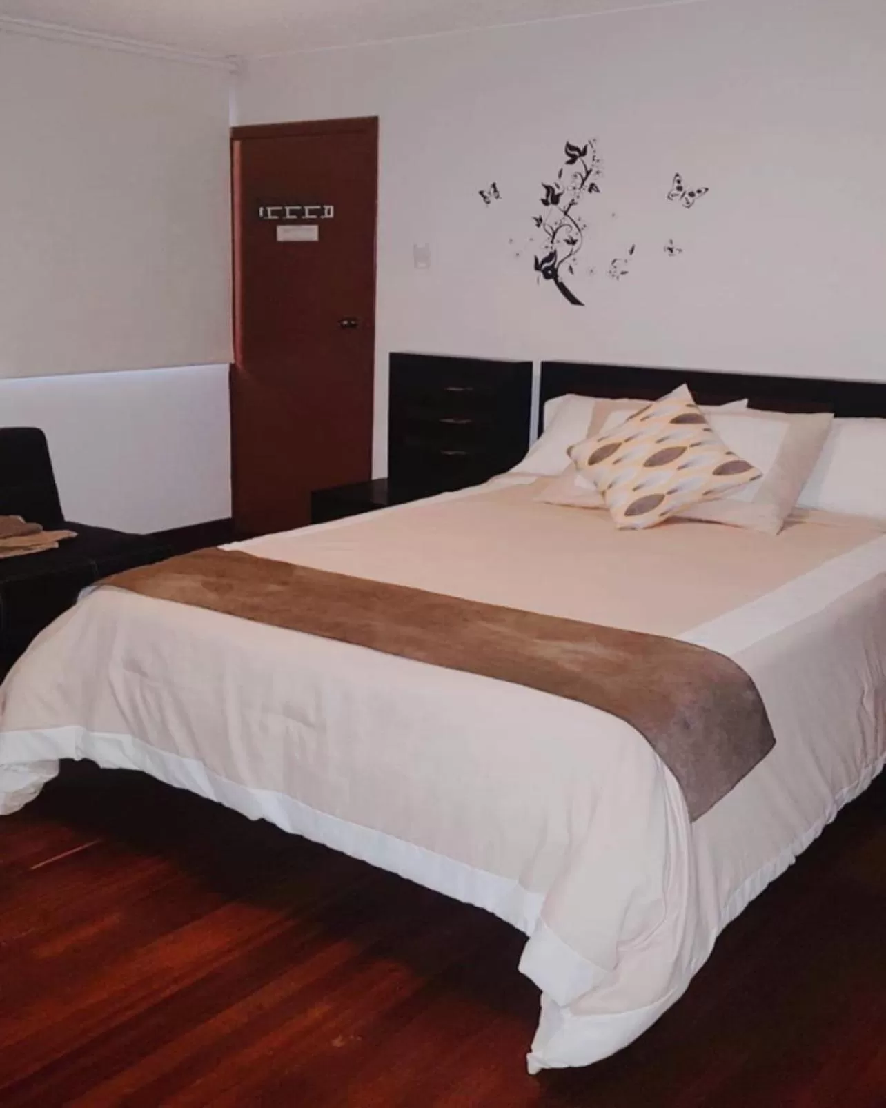 Double Room in Bed and Breakfast La Uvilla