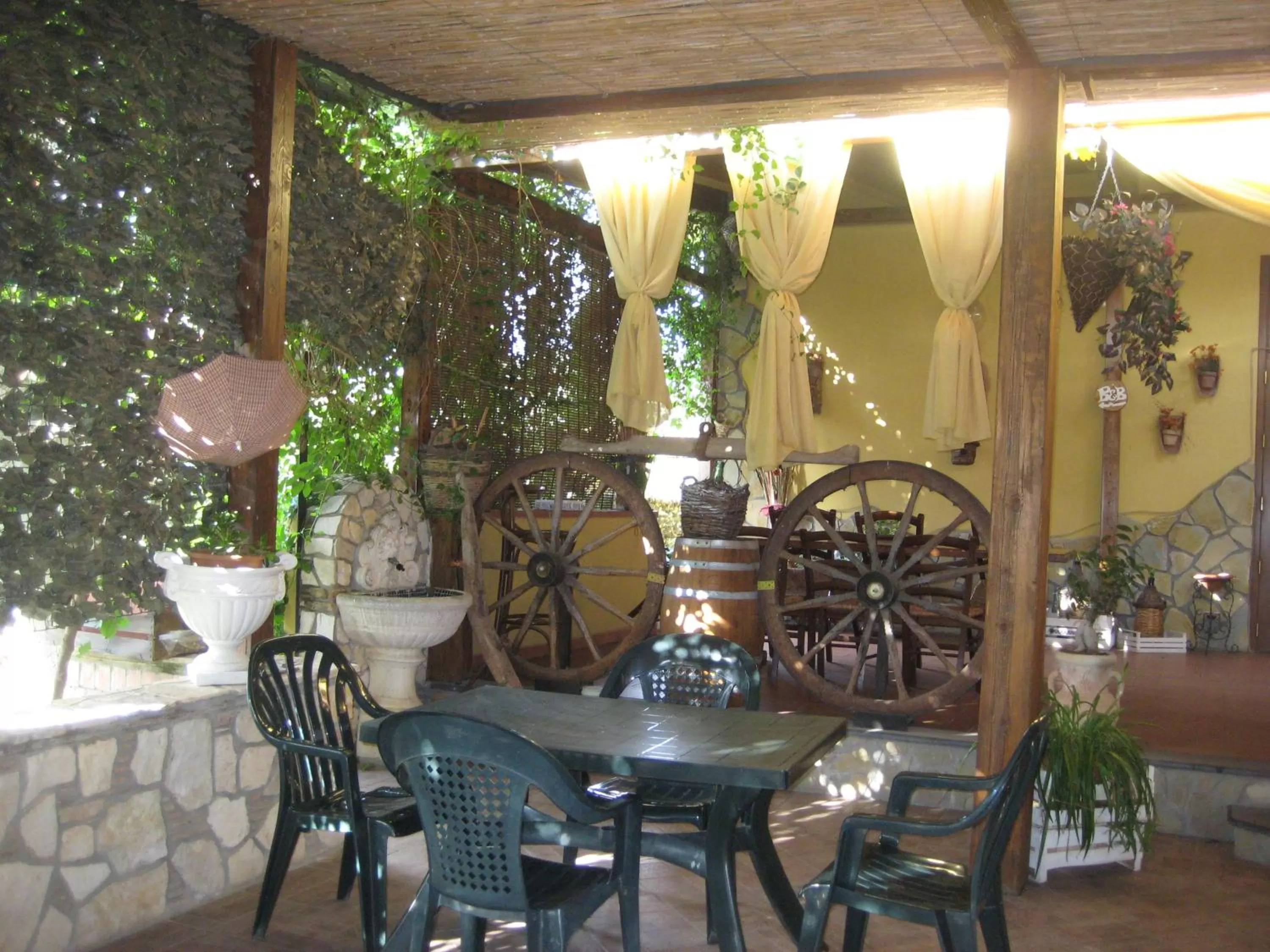 Lounge or bar in Oasi del Lago