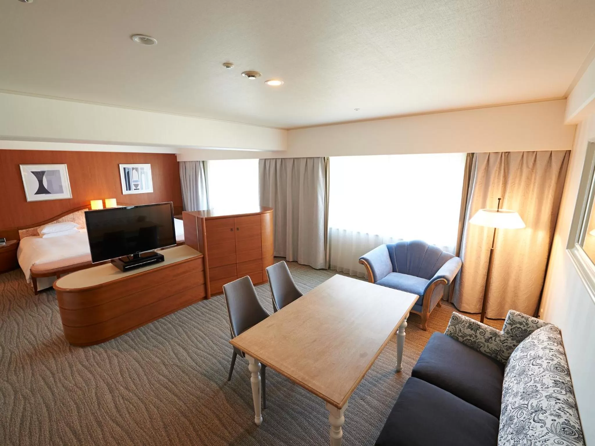 Photo of the whole room in Hotel Nikko Narita