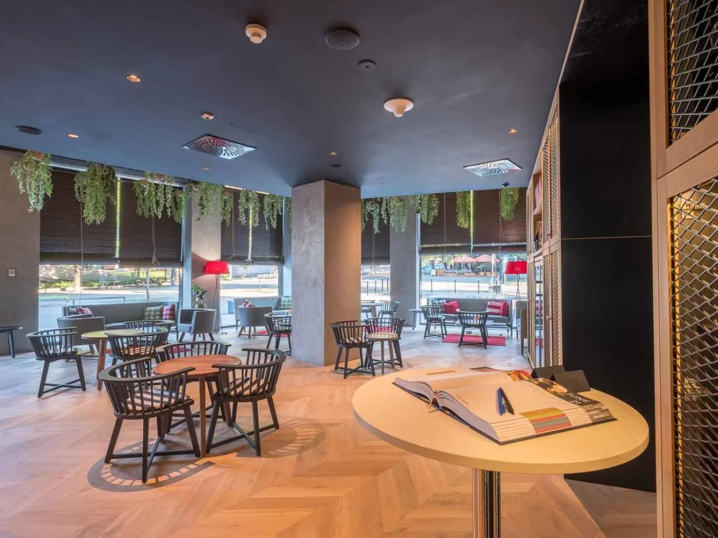 Restaurant/places to eat in Park Inn by Radisson Danube Bratislava