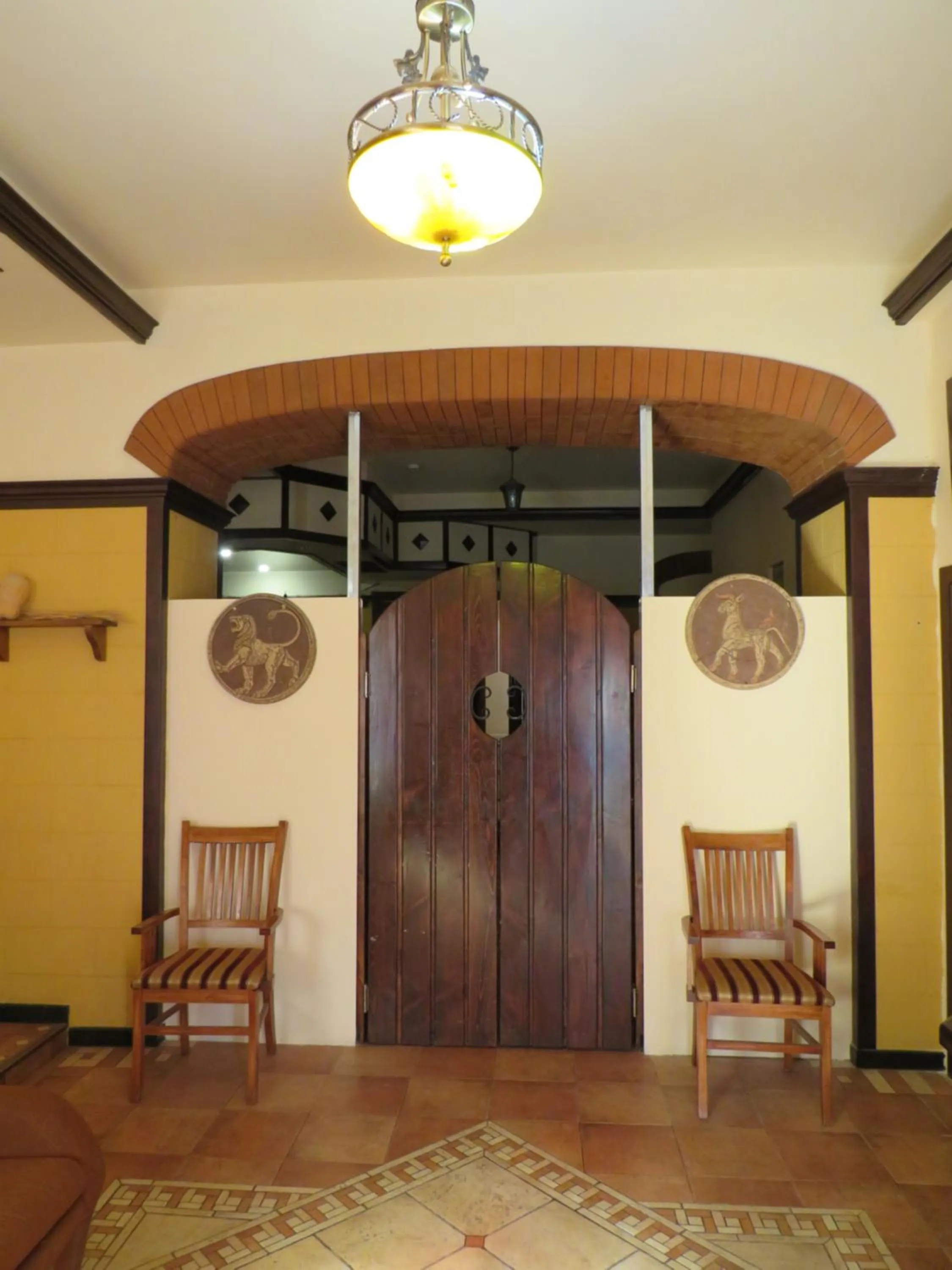 Seating area in Hotel Jan & in the very center