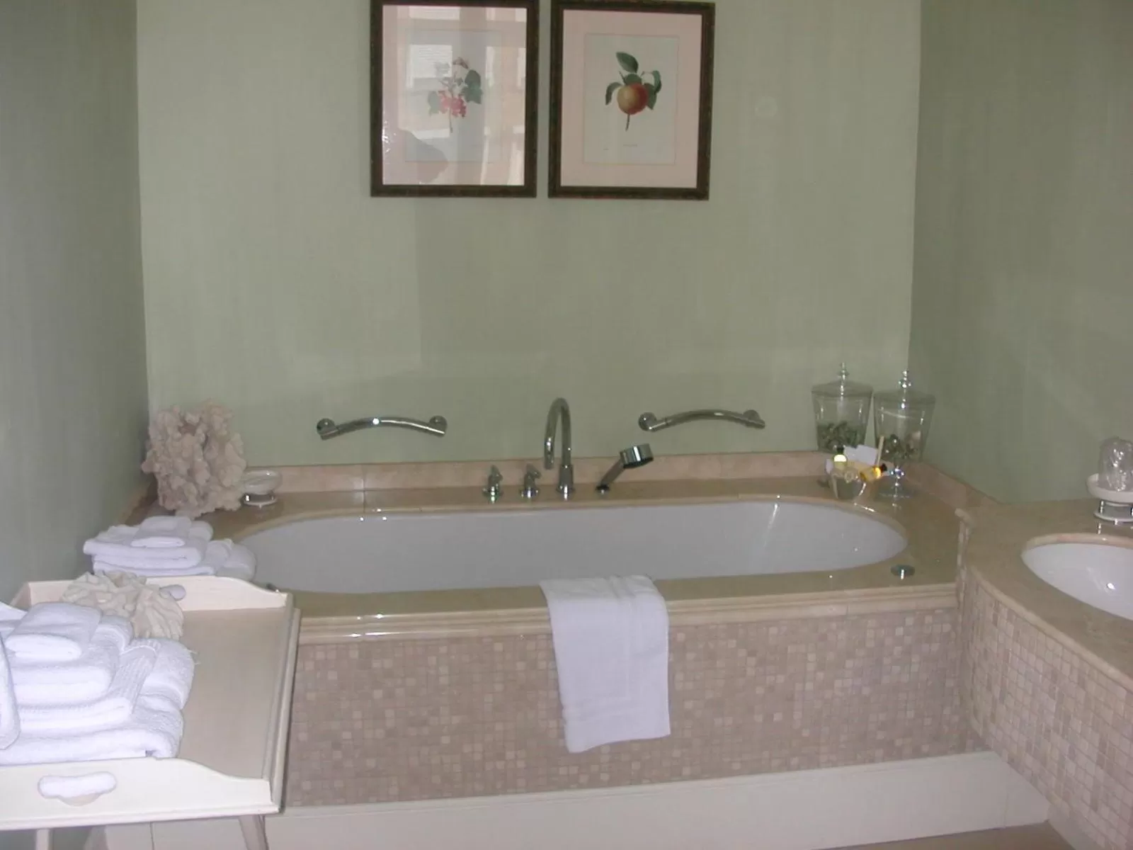 Bathroom in Hotel Recour