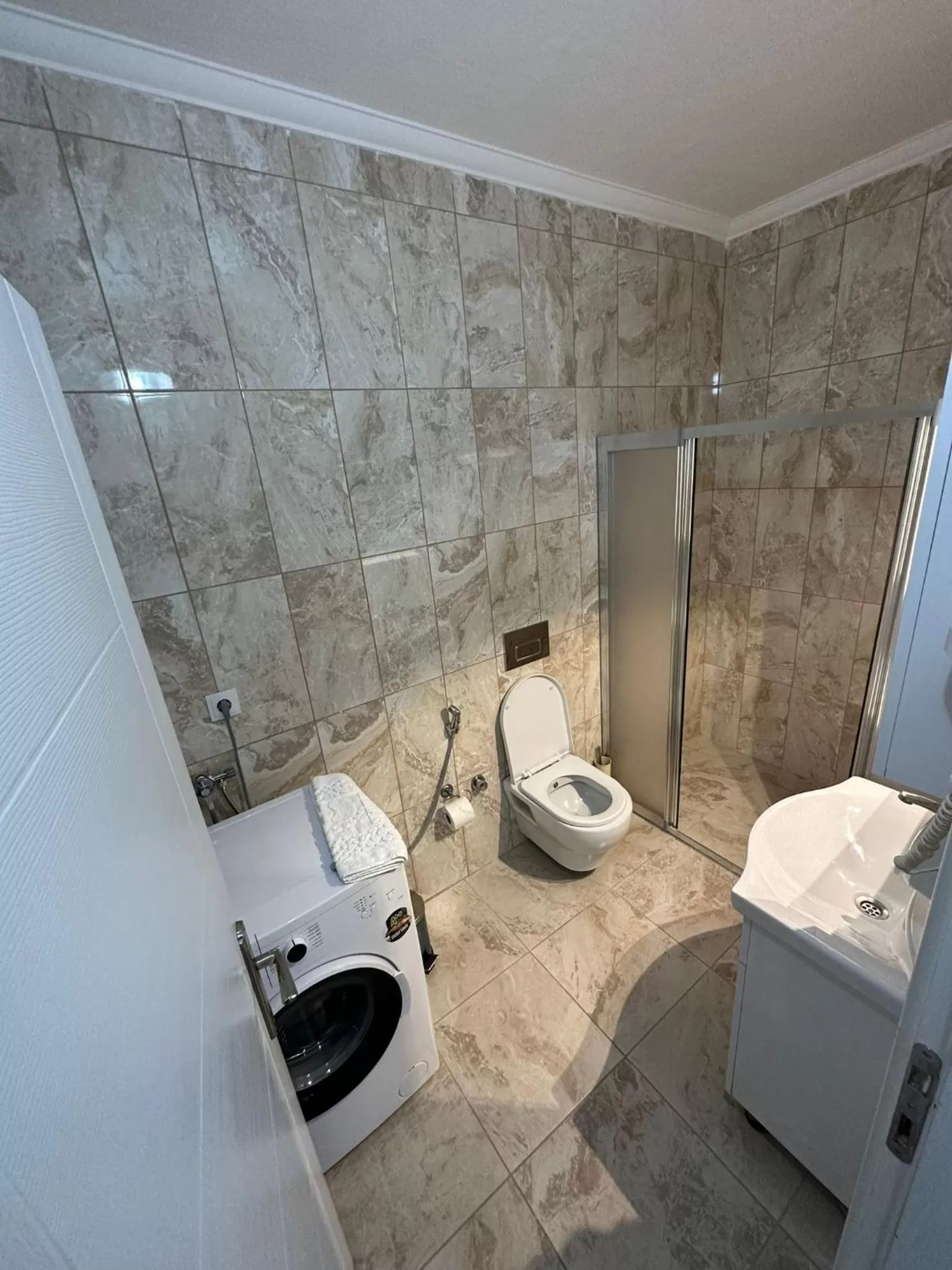Bathroom in Bikka&Asell Suite Hotel