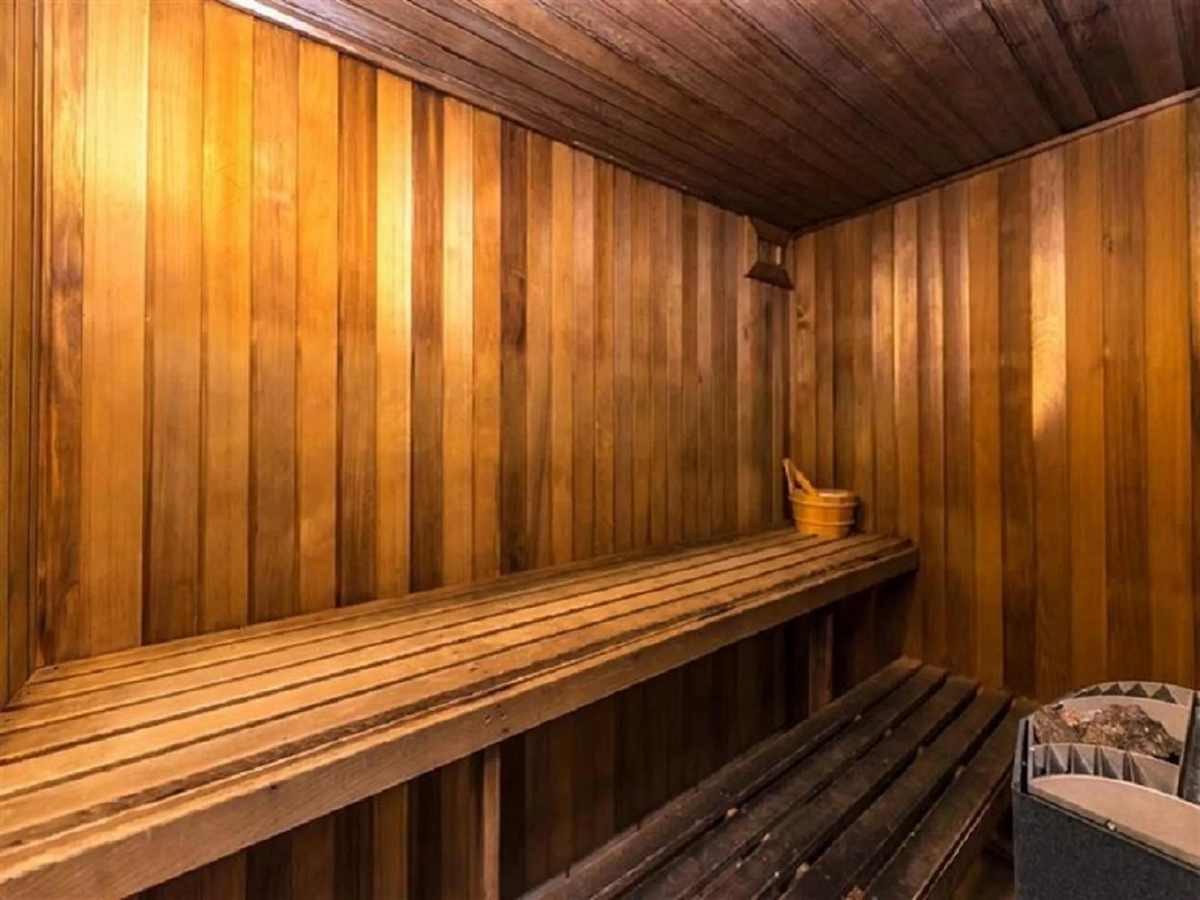 Solarium in Royal Pacific Resort