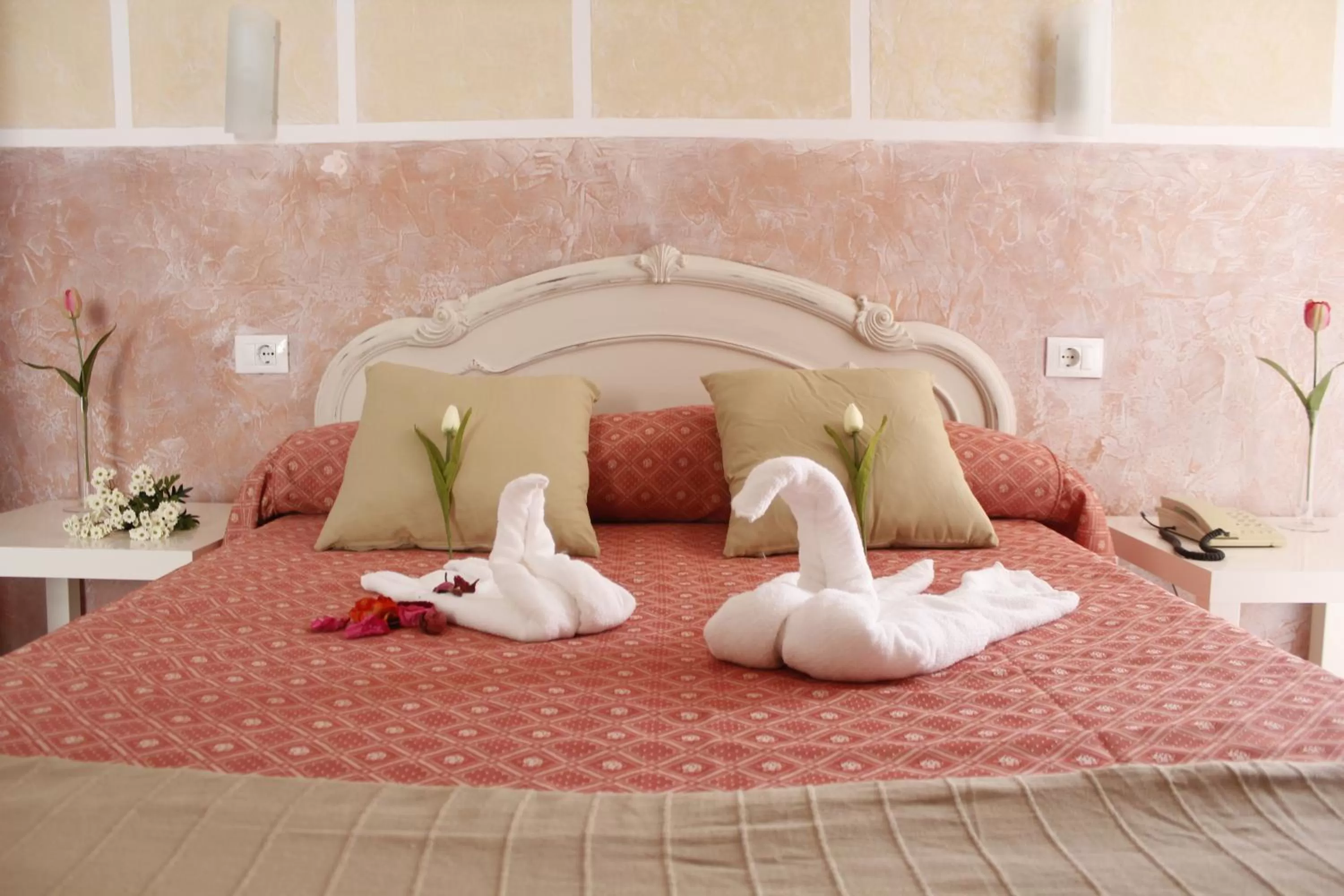 Photo of the whole room, Bed in 4Dreams Hotel Chimisay