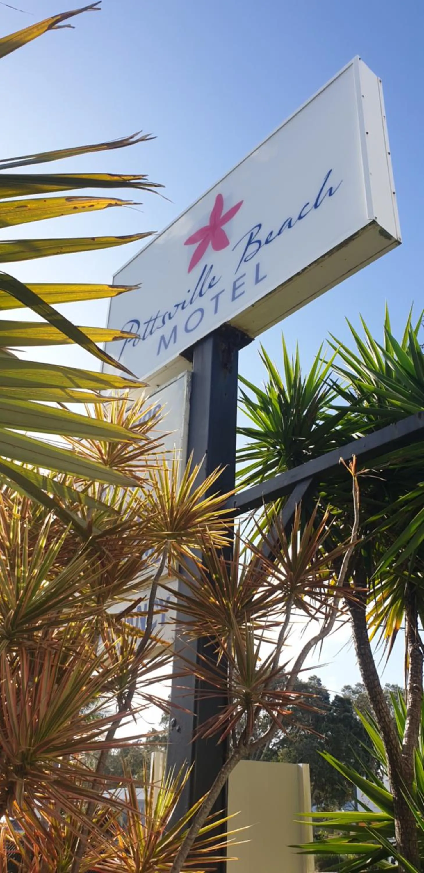 Property building in Pottsville Beach Motel