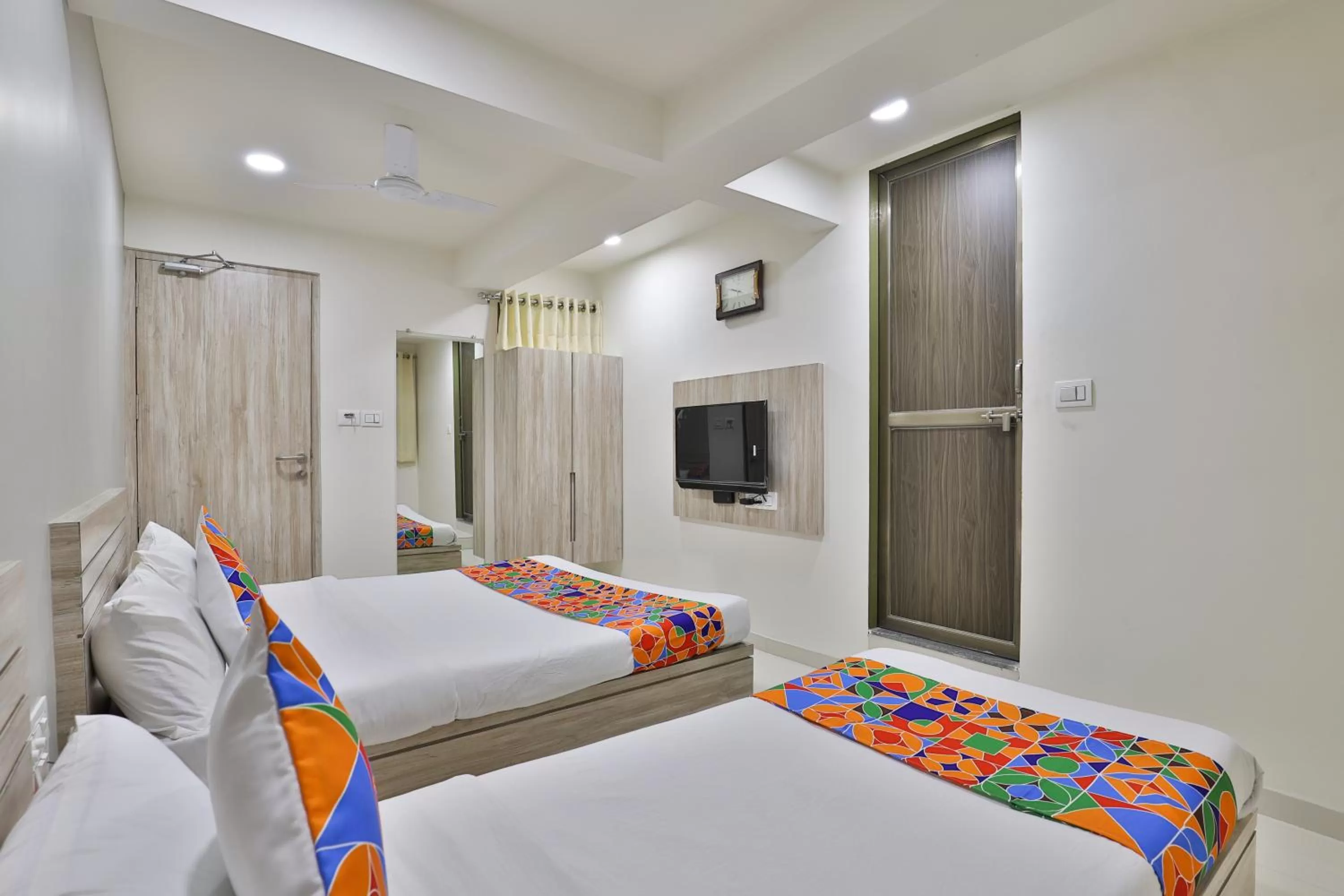 Bed in Hotel Nice RAILWAY STATION