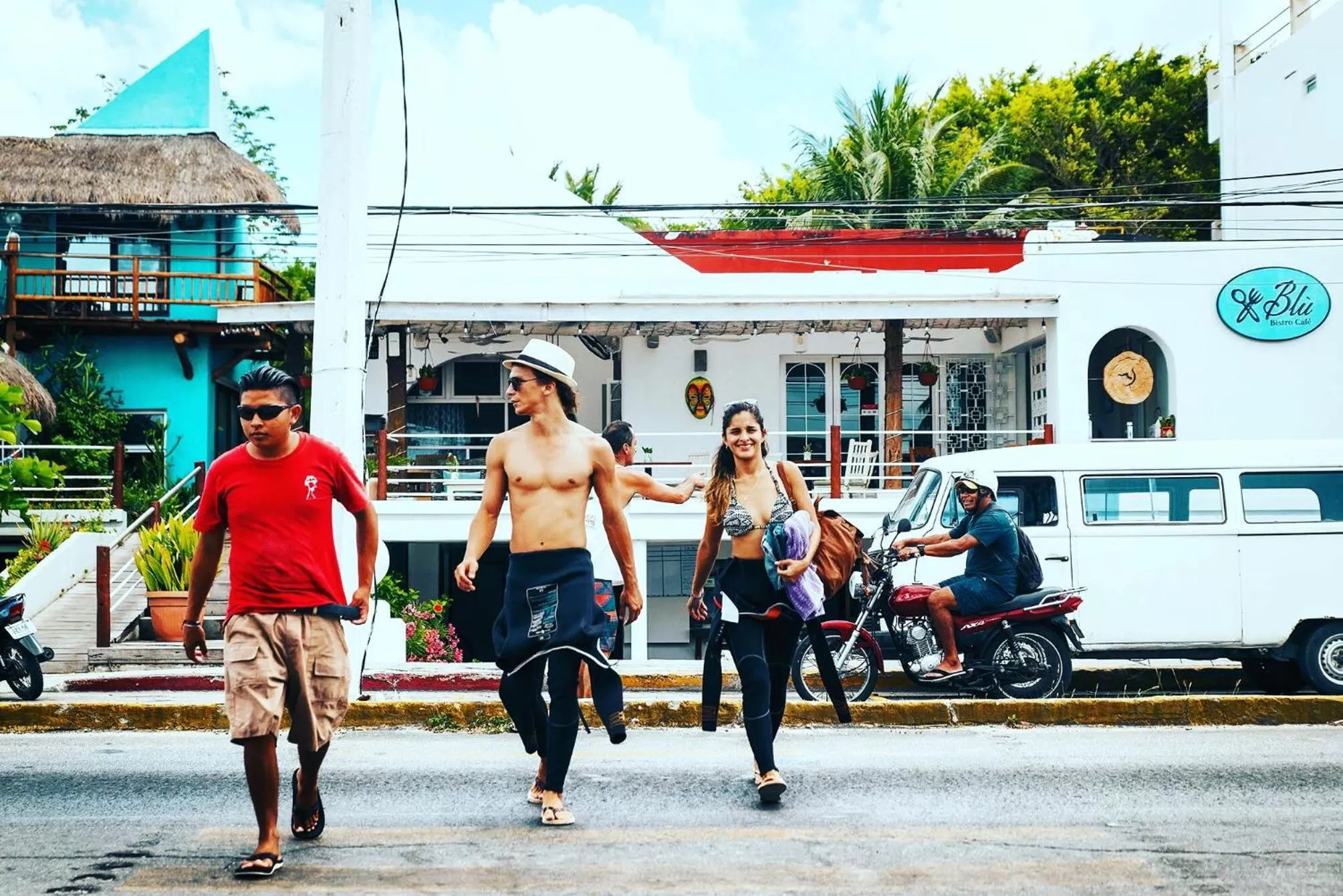 Diving in Albatros by Bedsfriends