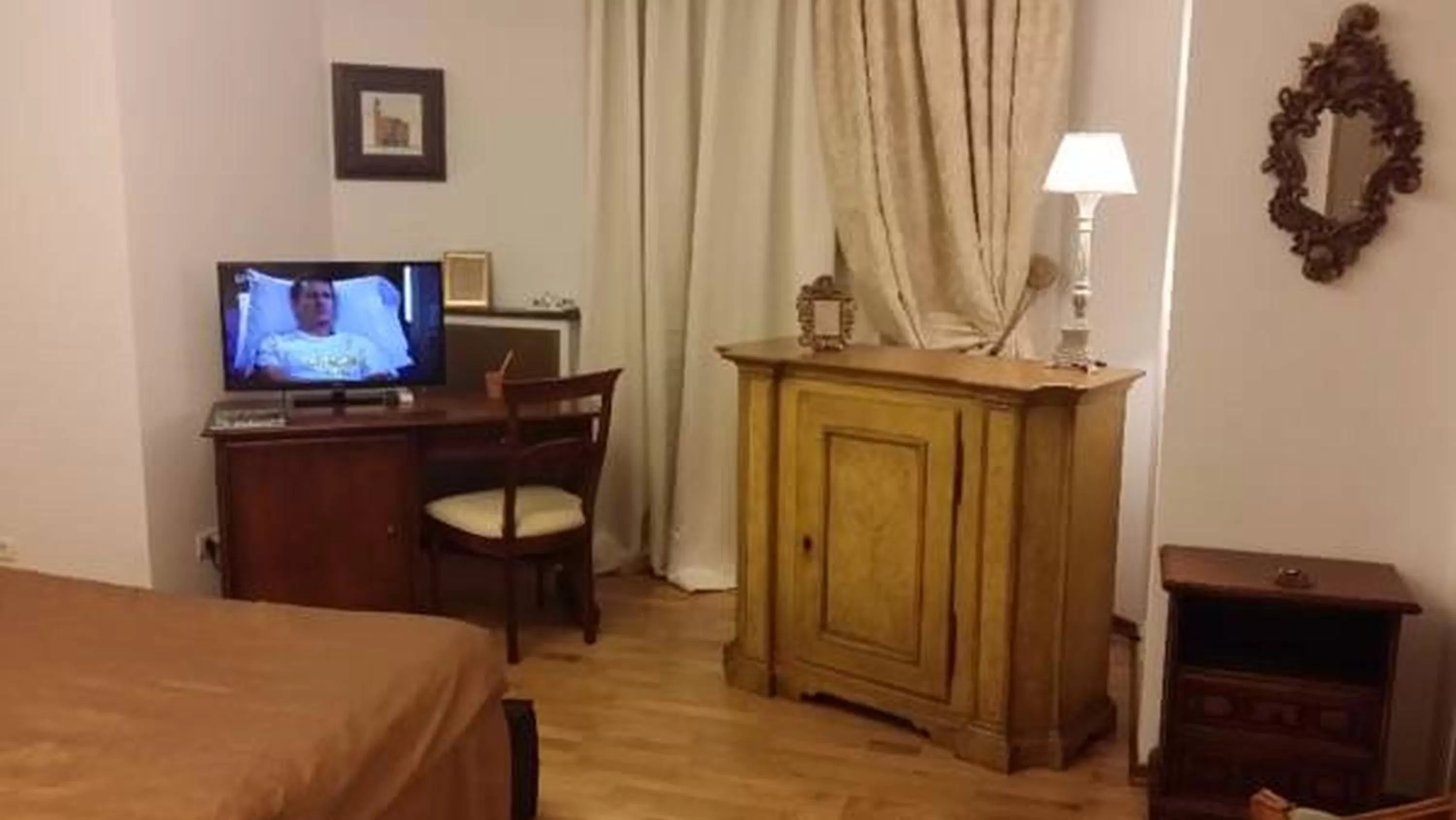 Grand Boutique Hotel