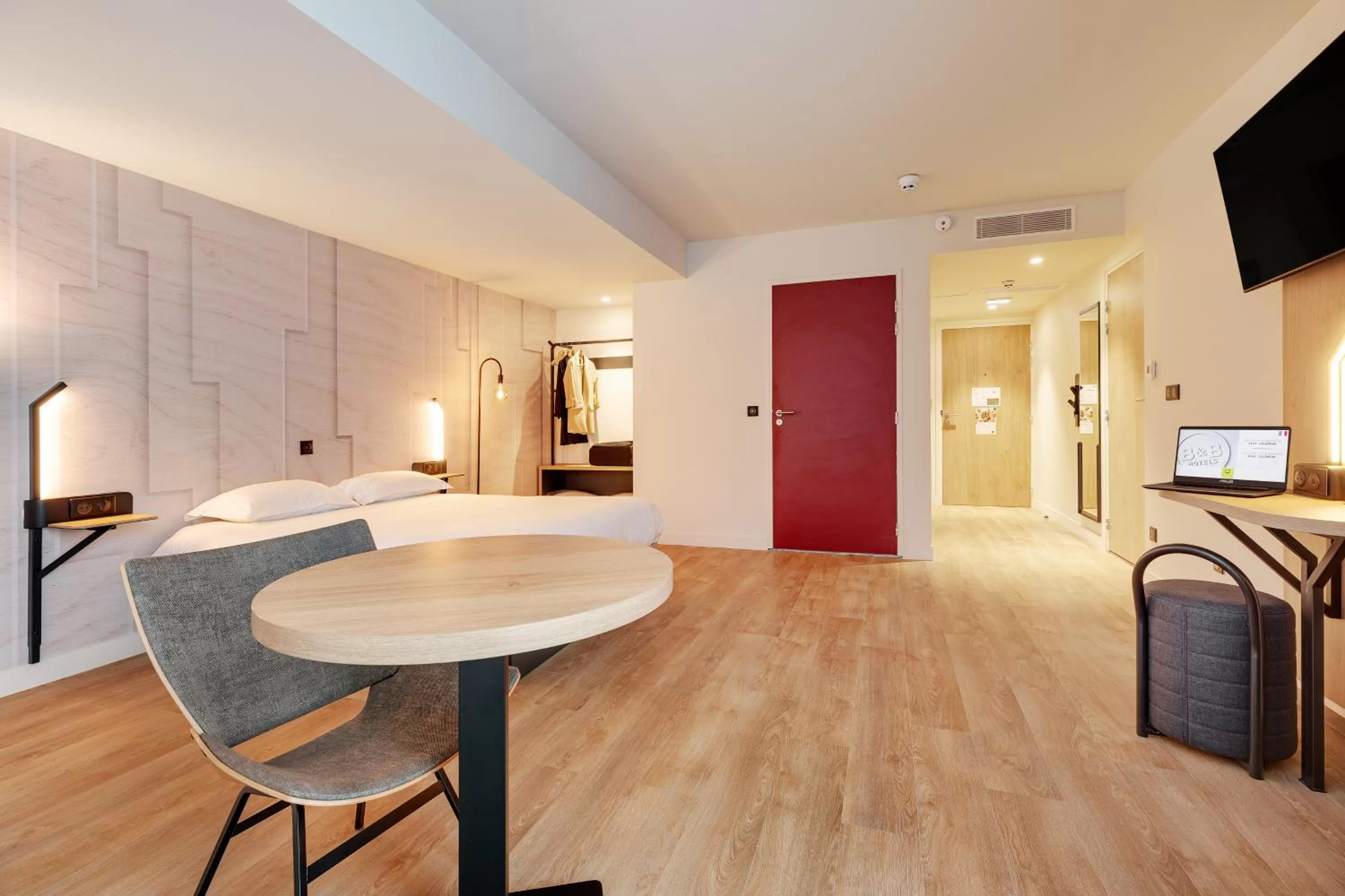 Bed in B&B HOTEL Lille Lillenium Eurasanté