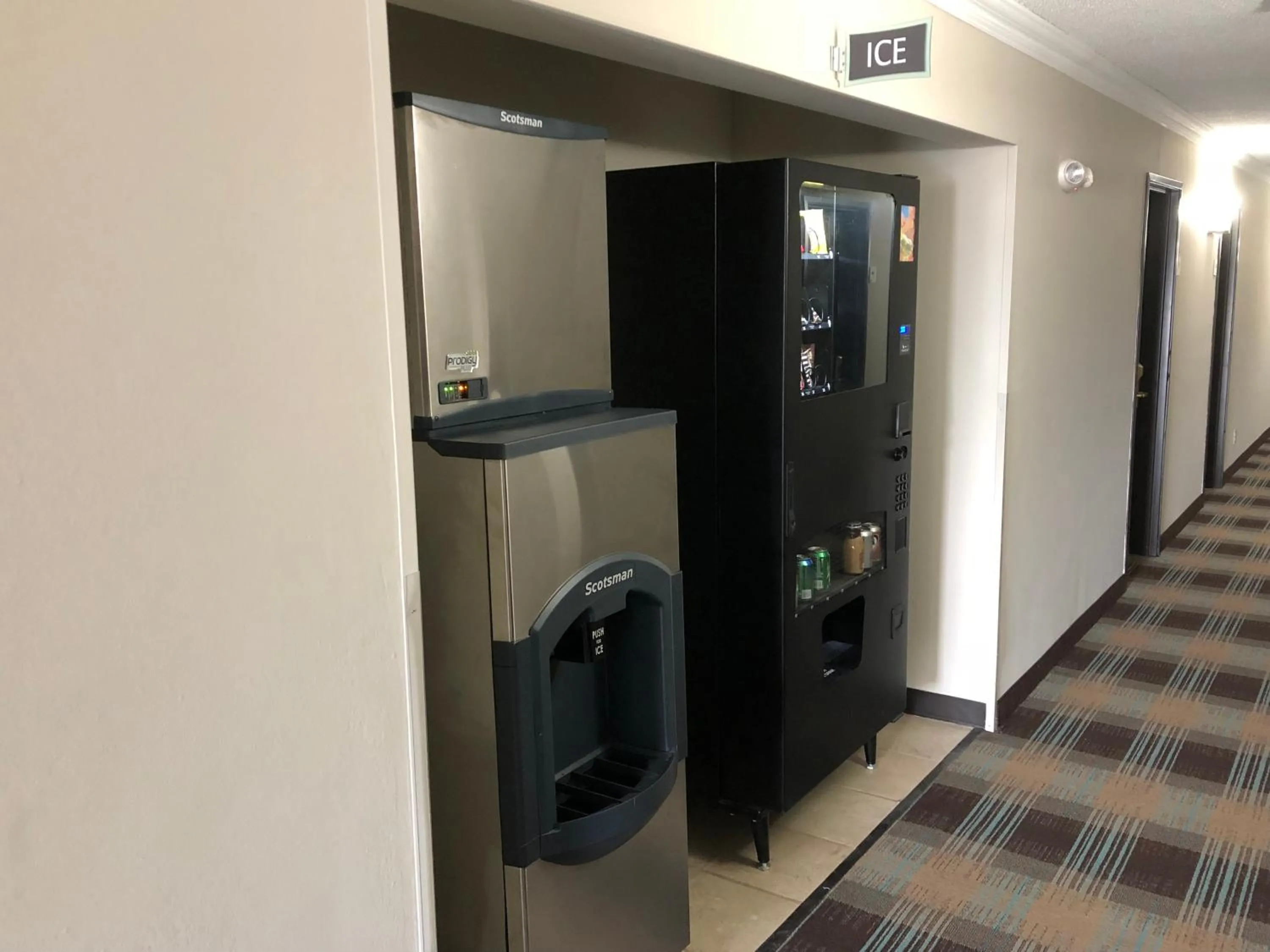Coffee/tea facilities in Countryside Inn & Suites Omaha East-Council Bluffs IA