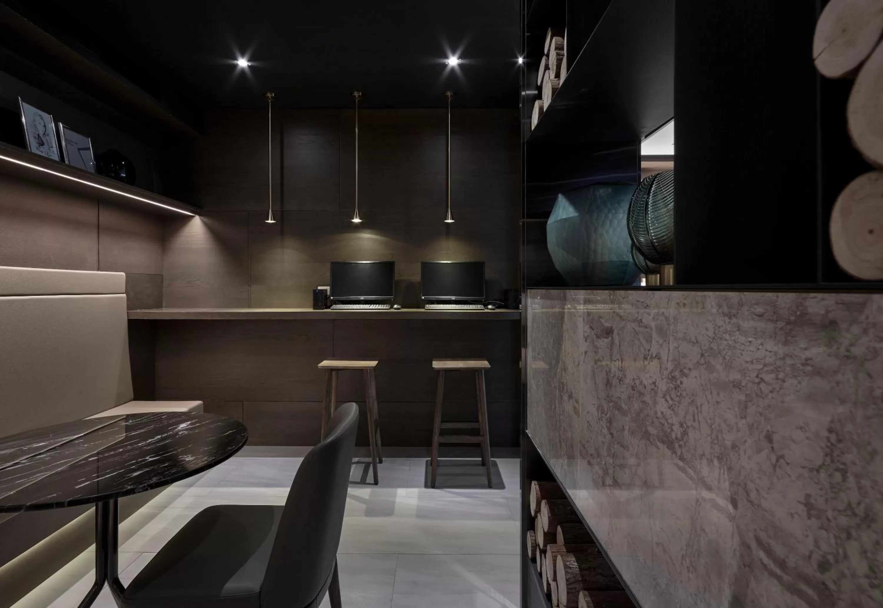 Lounge or bar in Harbour 10 Hotel