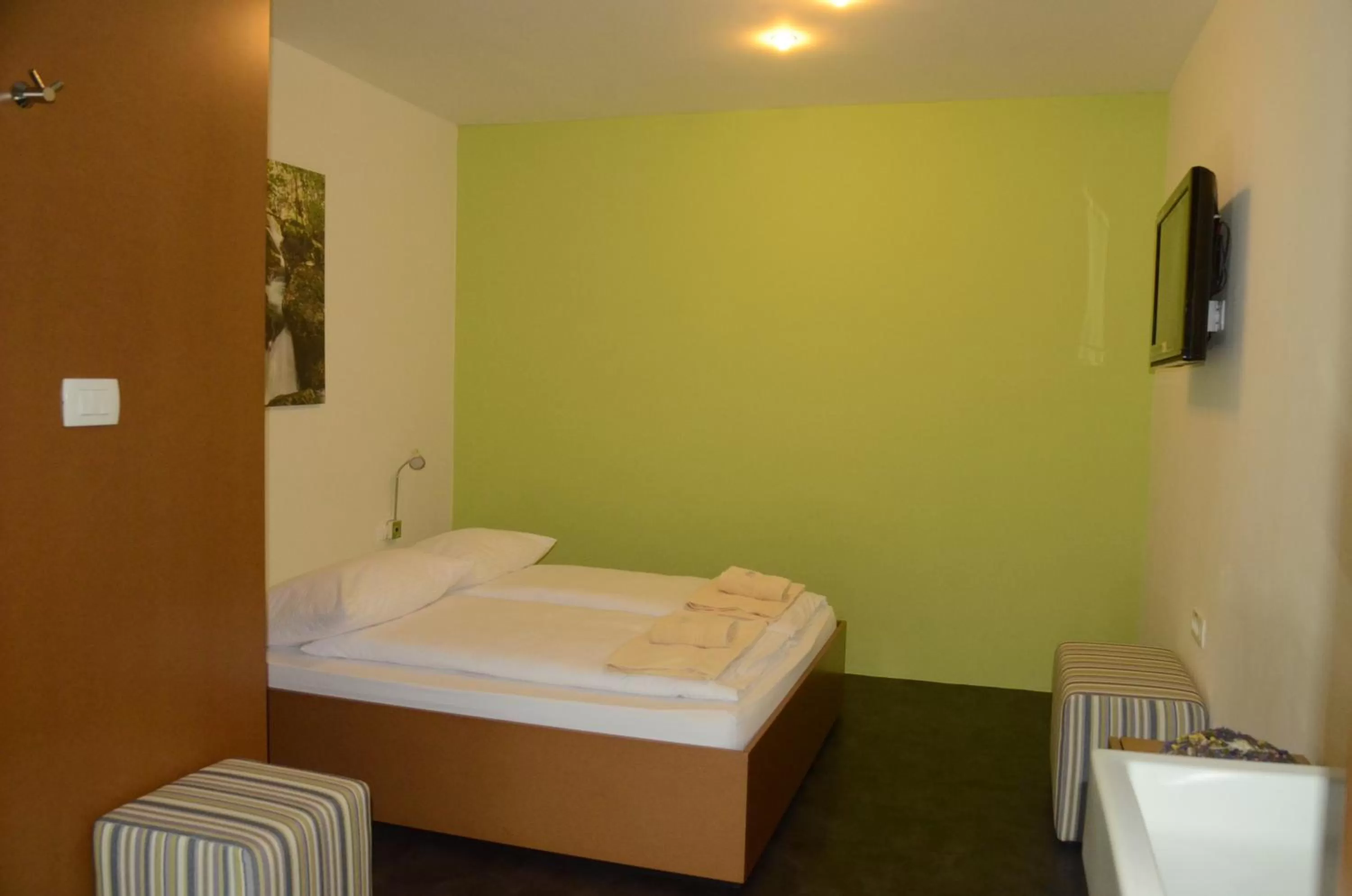 Bedroom, Bed in Hotel Sanje ob Soči ***/****