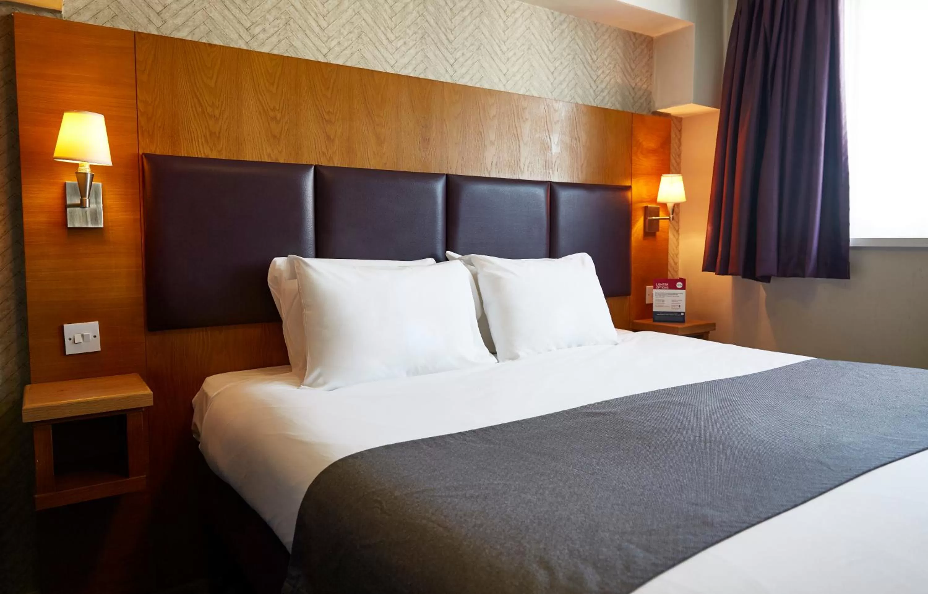 Bed in De Trafford Arms by Chef & Brewer Collection