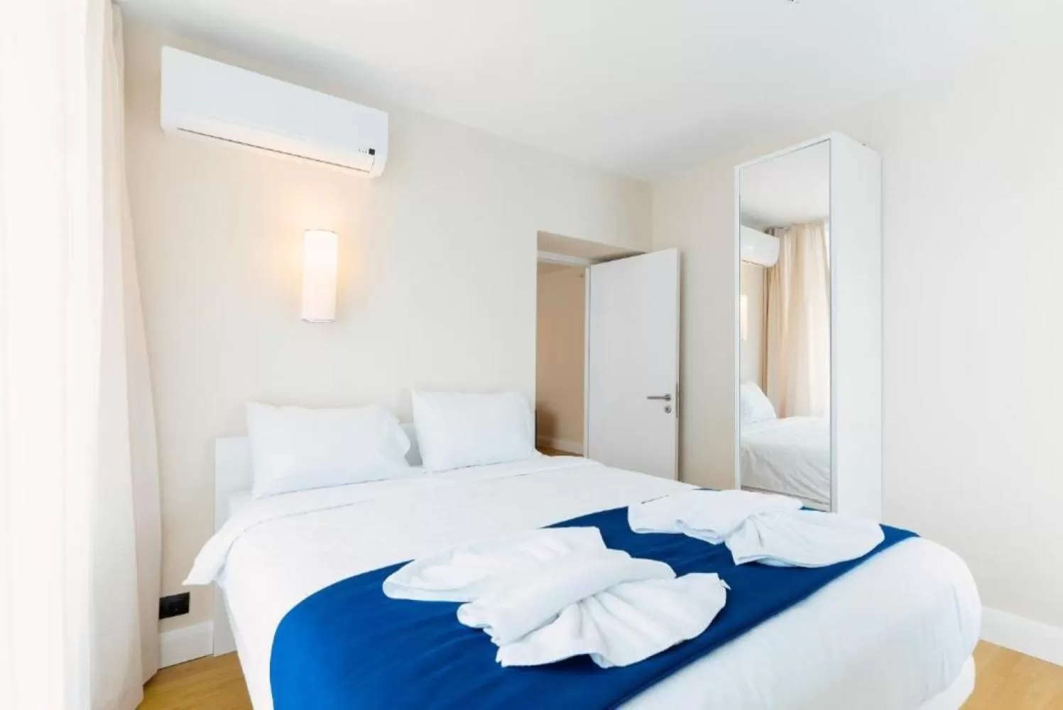 Bed in Luxury Sea View Aparthotel In Orbi City Batumi