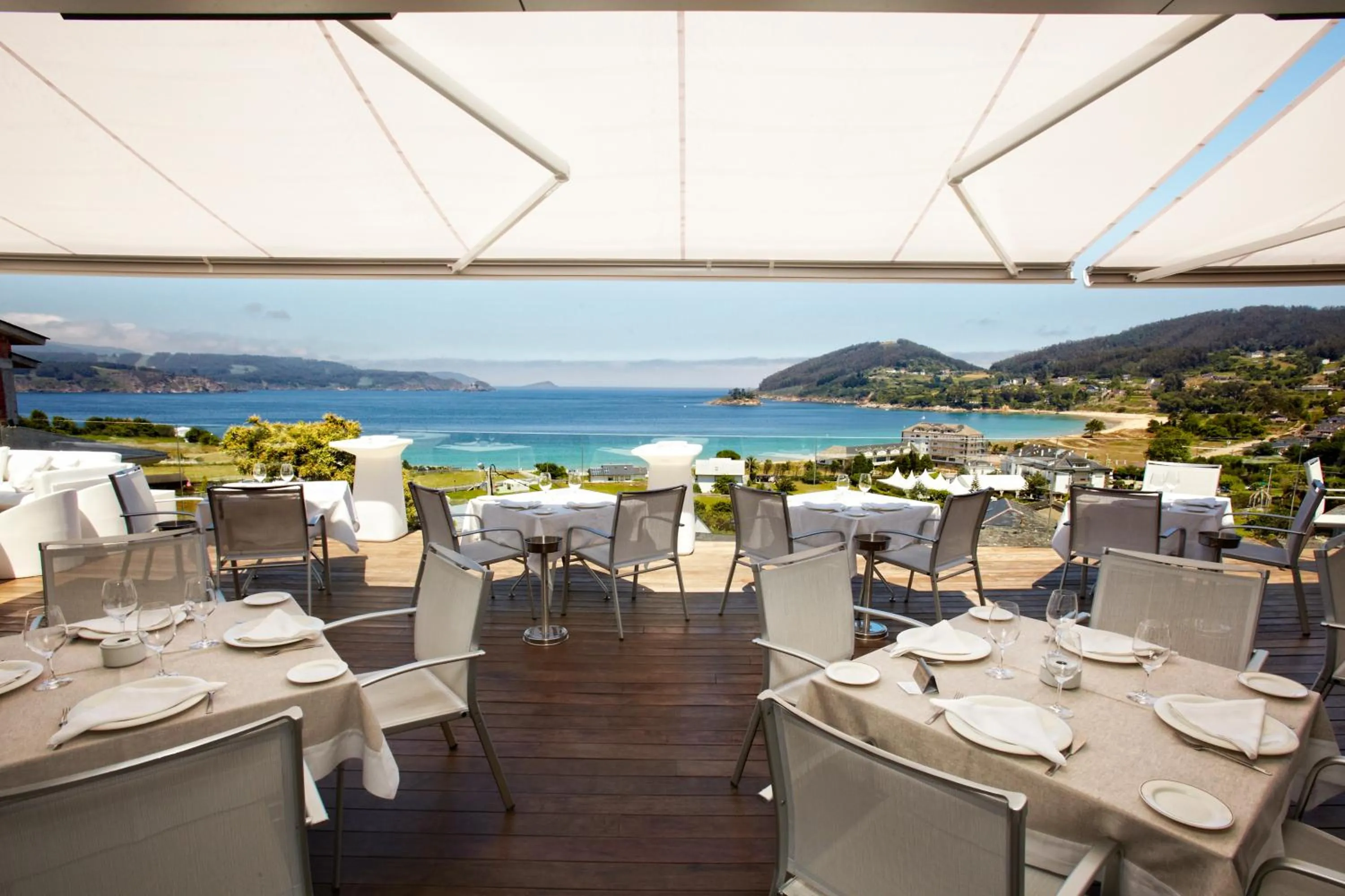 Restaurant/places to eat in Hotel Ego